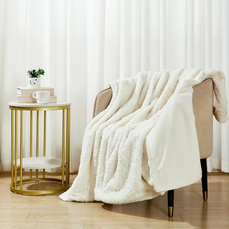 Better Homes & Gardens Ivory Twisted Rib Faux Fur Throw, 50" x 72" | Walmart (US)