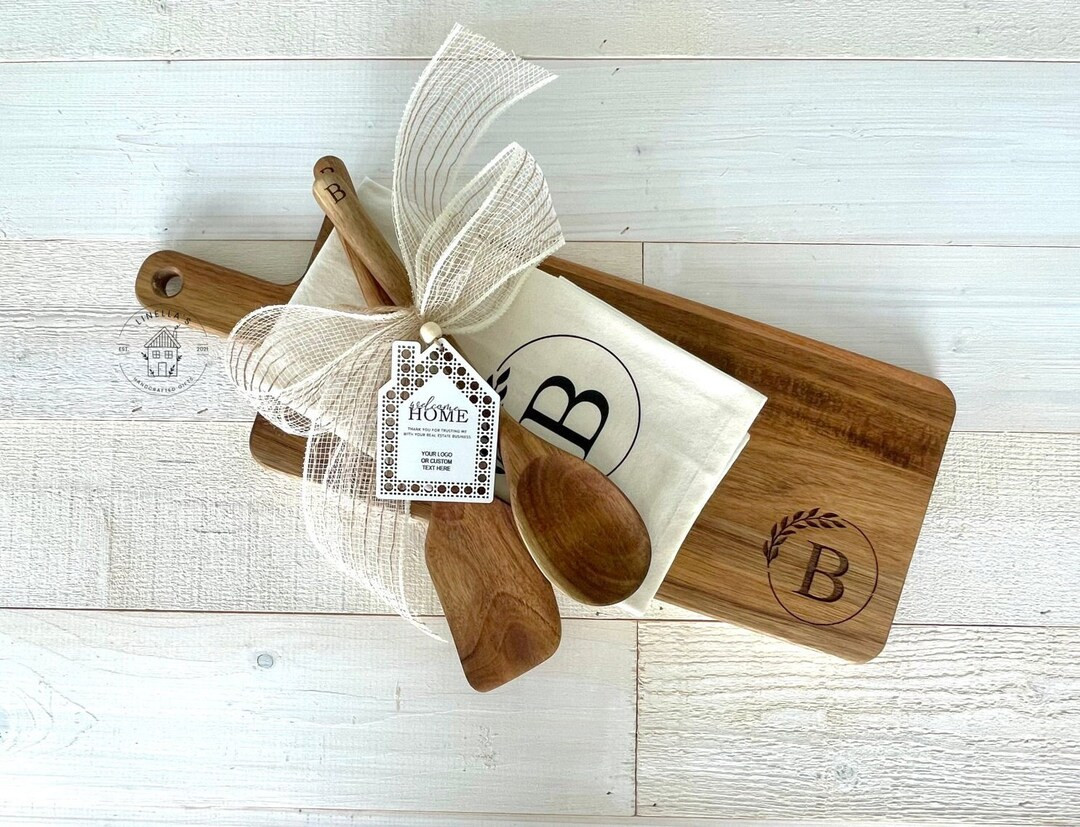 Personalized Gift Set, Closing Gift, Cutting Board, Serving Board, Housewarming Gift, Cheese Boar... | Etsy (US)