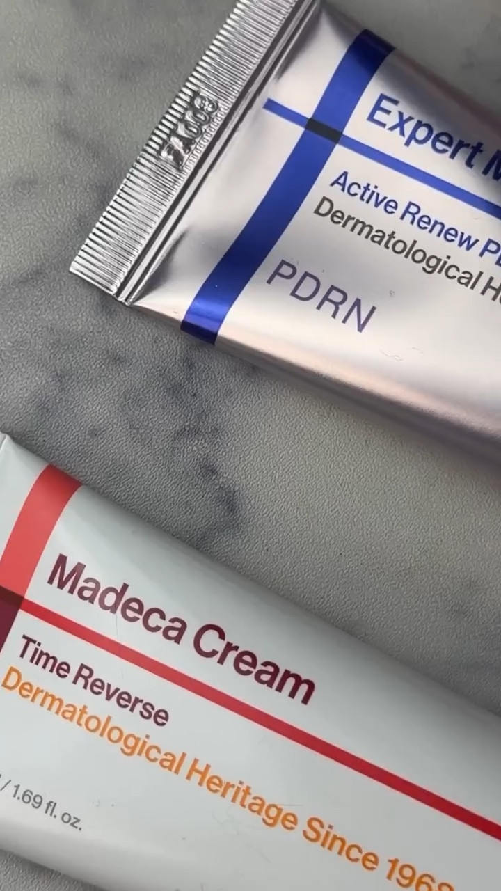 Centellian24 Duo Bundle (Time Reverse Madeca Cream + PDRN Expert Madeca Cream) 🤍✨

I’ve been using this bundle for my AM + PM routine and I love how each cream has a different role 👀

🌞 PDRN Expert Madeca Cream: lightweight, super hydrating and helps with skin recovery for that fresh glow

🌙 Time Reverse Madeca Cream: richer texture that soothes and calms my skin overnight

Using them together makes my routine feel so simple but effective ✨

@centellian24_global 

#centellian24 #madecacream #timereversezero #pharmacybeauty #pdrnactiverenewmadecacream 

I received this product for free from Picky and Centellian24 in exchange for my honest review.