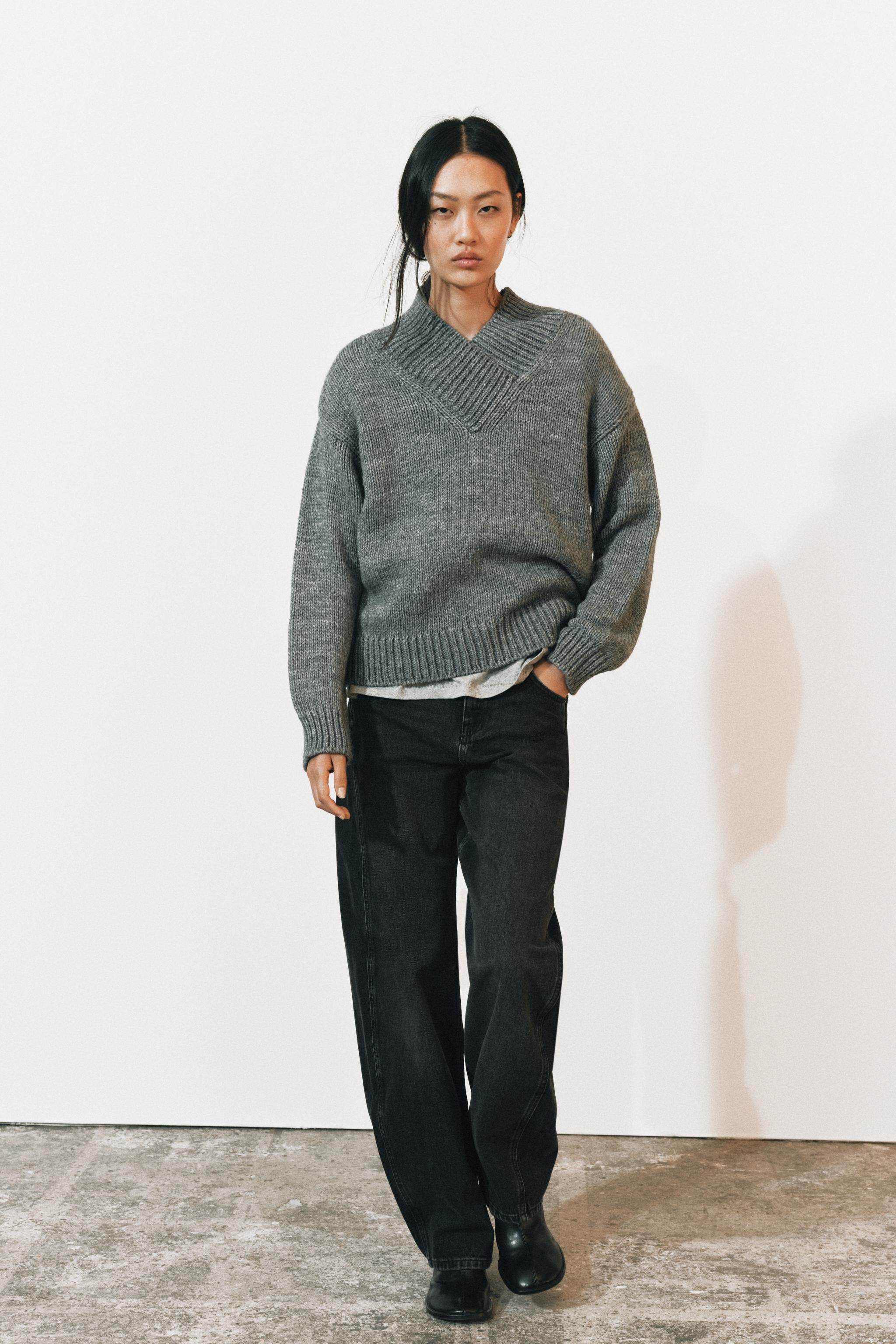 V-NECK KNIT JUMPER | Zara UK