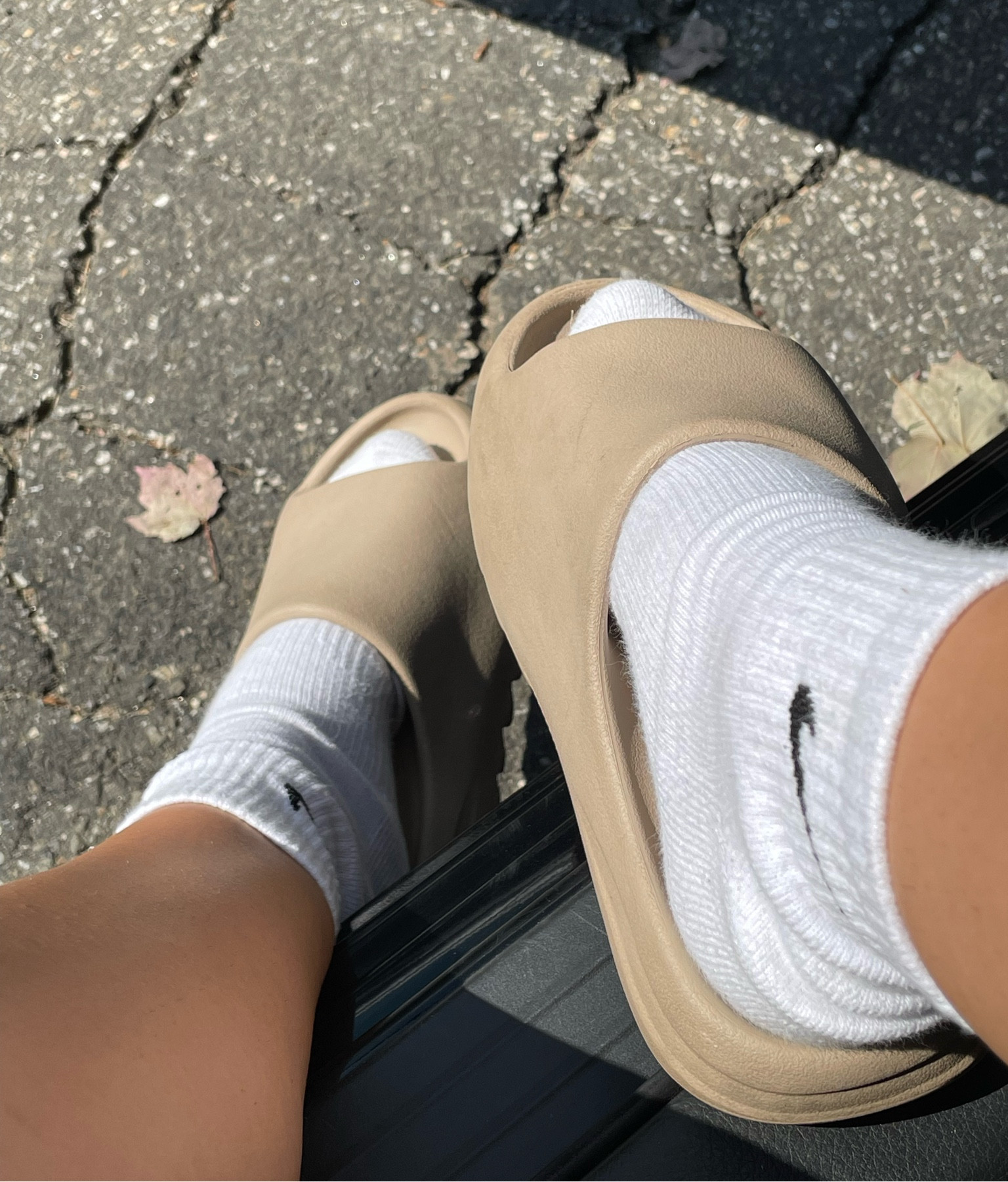 Favorite socks are from Nike 🤍


#LTKFitness #LTKFindsUnder50 #LTKShoeCrush