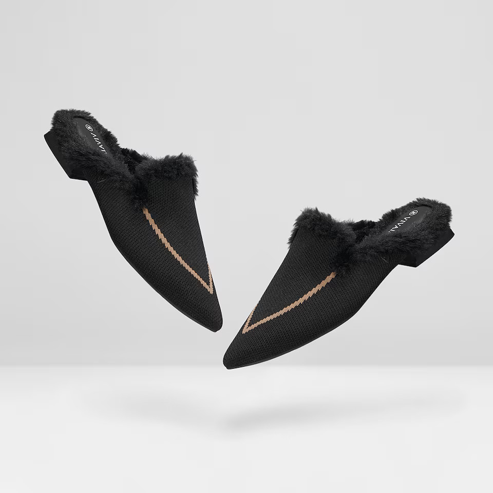 Pointed-Toe Heeled Fluffy Mules | VIVAIA