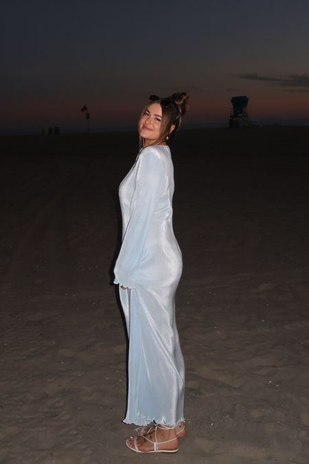 Blue ribbed/silk long sleeve dress 🤍🦋🌊wearing XL! 

#LTKmidsize #LTKfindsunder50