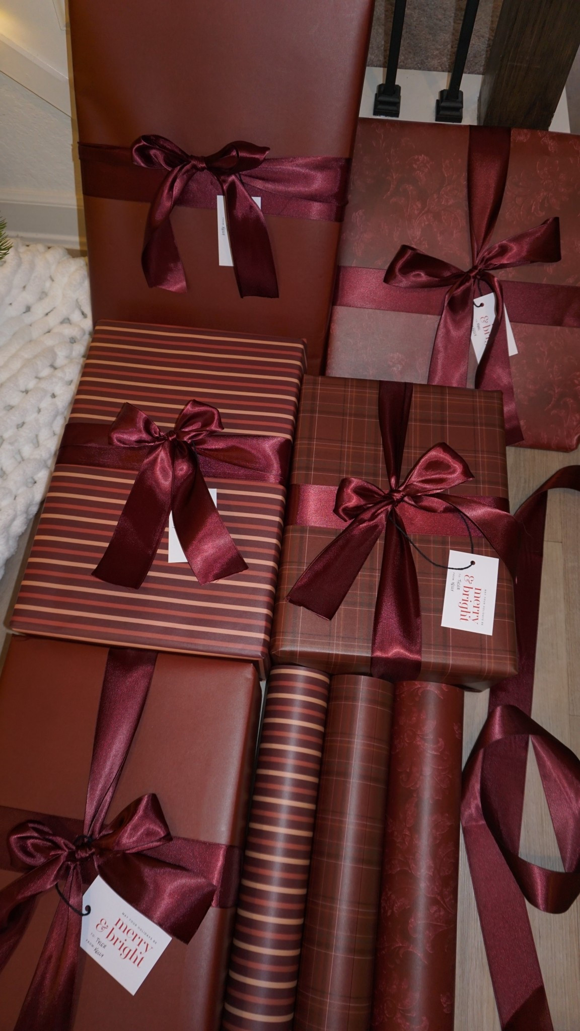 Christmas wrapping paper. Holiday wrapping paper. Wrapping gifts. Gift wrapping. Wrapping paper theme. Christmas gift gifts. Wrap gifts with me.

#LTKSeasonal #LTKHoliday #LTKGiftGuide