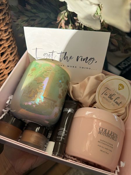 My bridesmaid proposal gift boxes turned out so good. I’m so happy with them a little personalized items from Etsy and also calling Rothchild favorite beauty items. You can use my code THEMOMINSTYLE20 for  20% off the entire website.