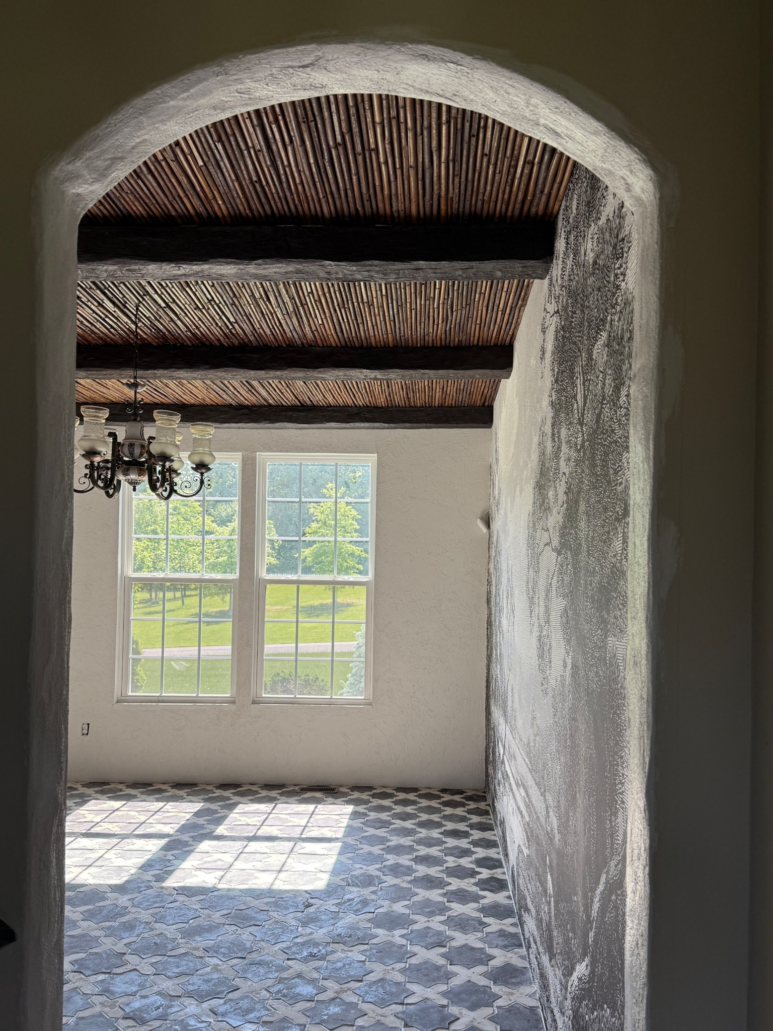 Still pinching myself over this one. 🖤
I wanted to add soul and structure—something that grounded the space and made it feel custom without major construction. These hand-hewn beams did just that. They were surprisingly lightweight, easy to install, and brought in that old-world charm I was craving.

#LTKHome