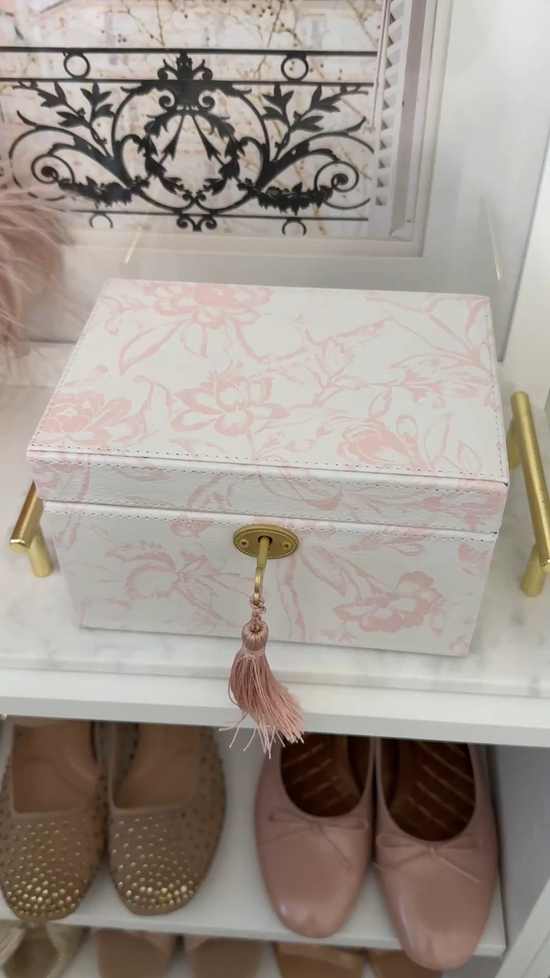 Darling jewelry box!

#LTKGiftGuide #LTKFindsUnder100 #LTKSaleAlert
