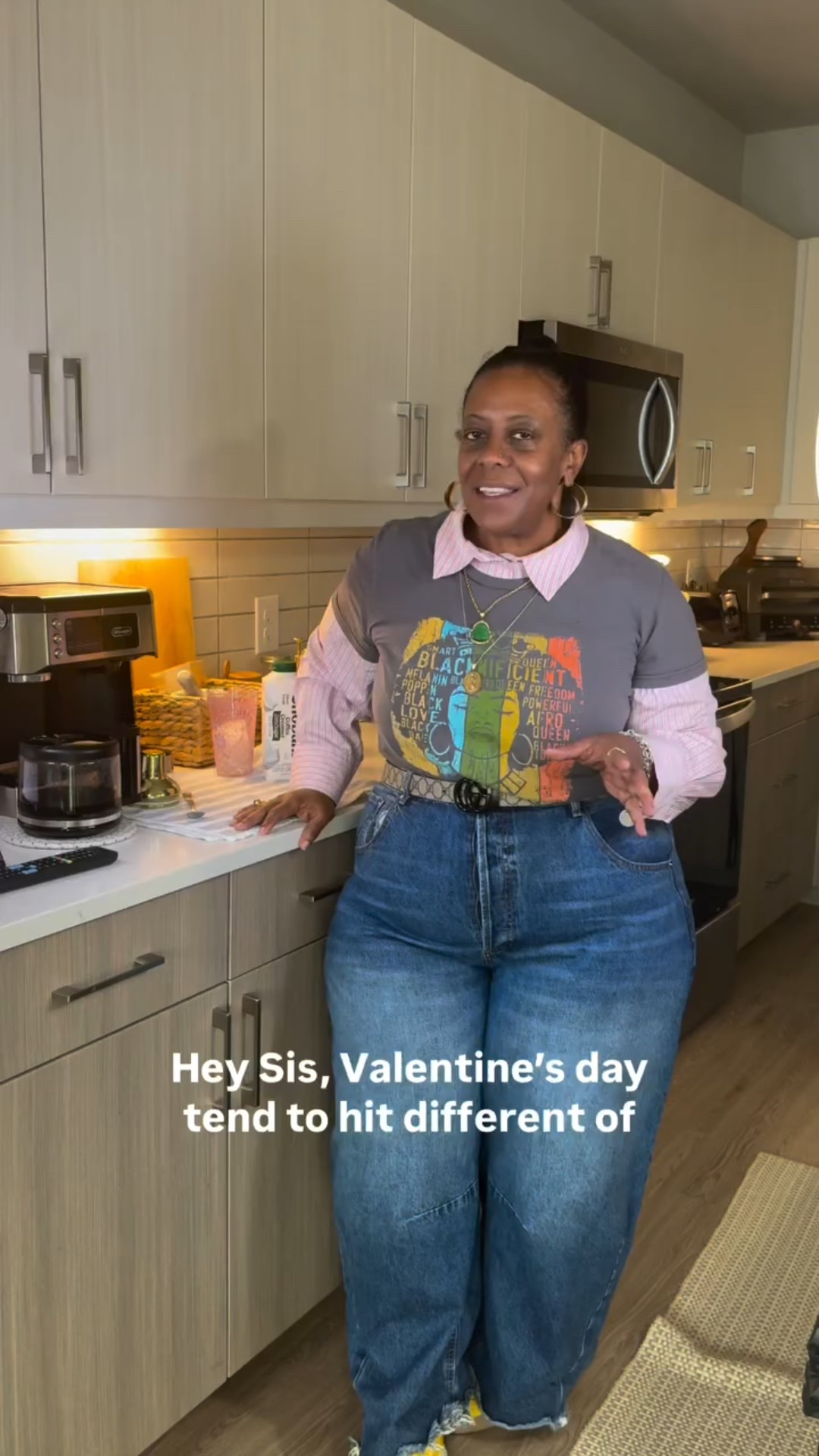 This Valentine’s Day, we’re not proving we’re happy alone.

We’re putting the noise on mute and turning the volume up on what’s already true about our lives.

I’m sharing my Go Silent / Get Loud™️ ritual rooted in my signature framework, The F.L.O. Method™ to move through this period.

If you want more ritual-based transformation strategies like this, DM me “RITUAL.”

Link in bio for my Living Well digital tools.
And yes — the links to the fit are in there too.

Comment “GO SILENT” if you’re putting anything that turns up the volume on your negative self-talk and self-doubt on mute.
Tag a friend who needs this.#midlife #single #valentinesday2026 #singleover50 #over50