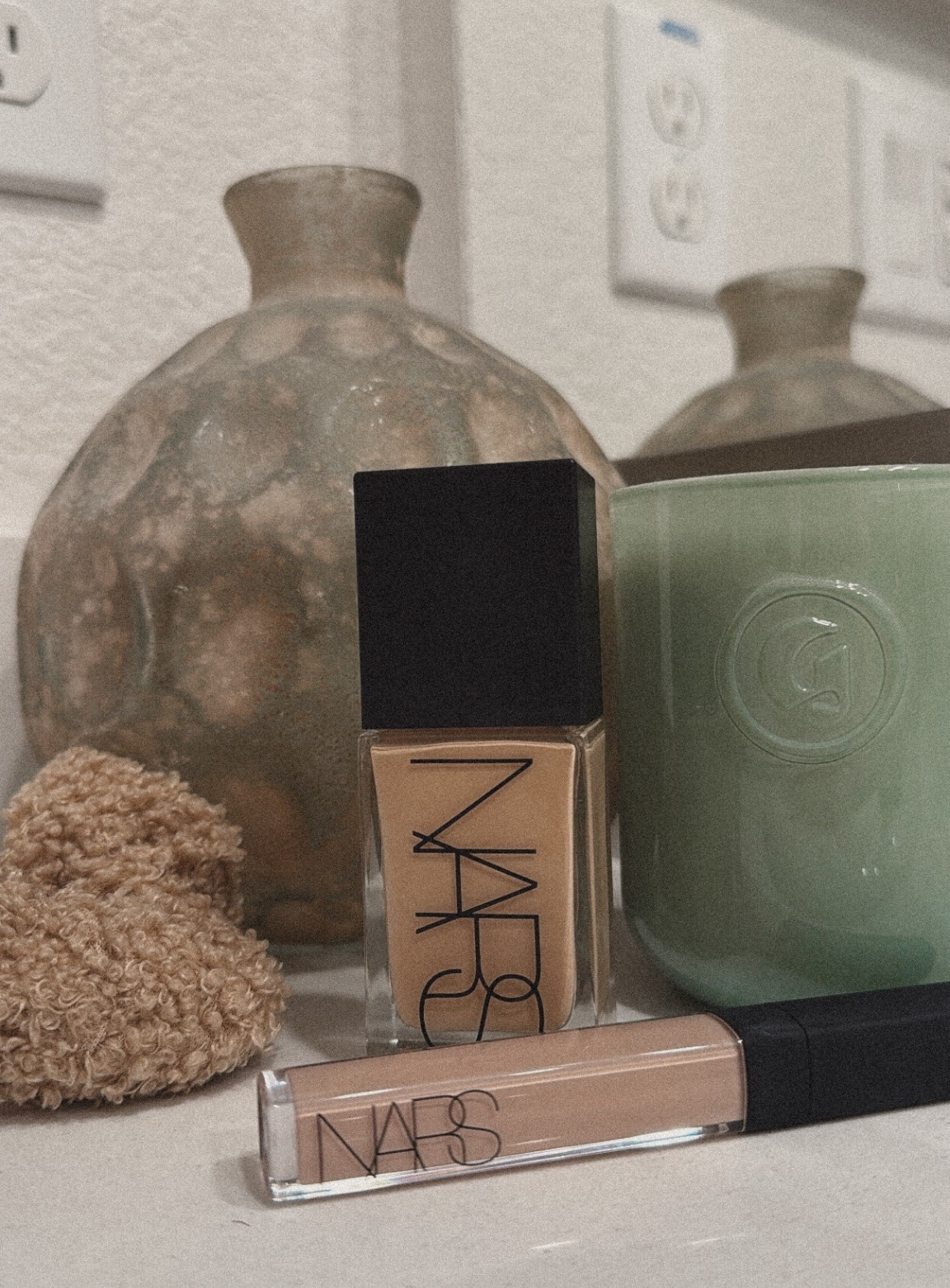 Flawless skin days thanks to NARS ✨ Concealer + foundation = my go-to combo 🤍

#LTKFindsUnder100 #LTKBeauty #LTKOver40