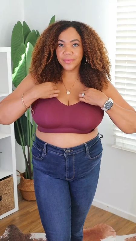 I can wear it all day 💁🏾‍♀️!! This is what you have been looking 👀 for  ladies! #ad @Honeylove 🍯  has got this V-neck bra in a 1x and I need another one - now! This gem 💎 has:

🍯 - Smooth & supportive microfabric 

🍯 - No 🙅🏾‍♀️ underwire (we love that)

🍯 - Back smoothing 

🍯 - Easy to wear and it’s ok if it shows because it looks like a cami 😀

I got a 1x  and it was perfect! Use promo code LIVBYVIV for 10% off. 

#LTKmidsize