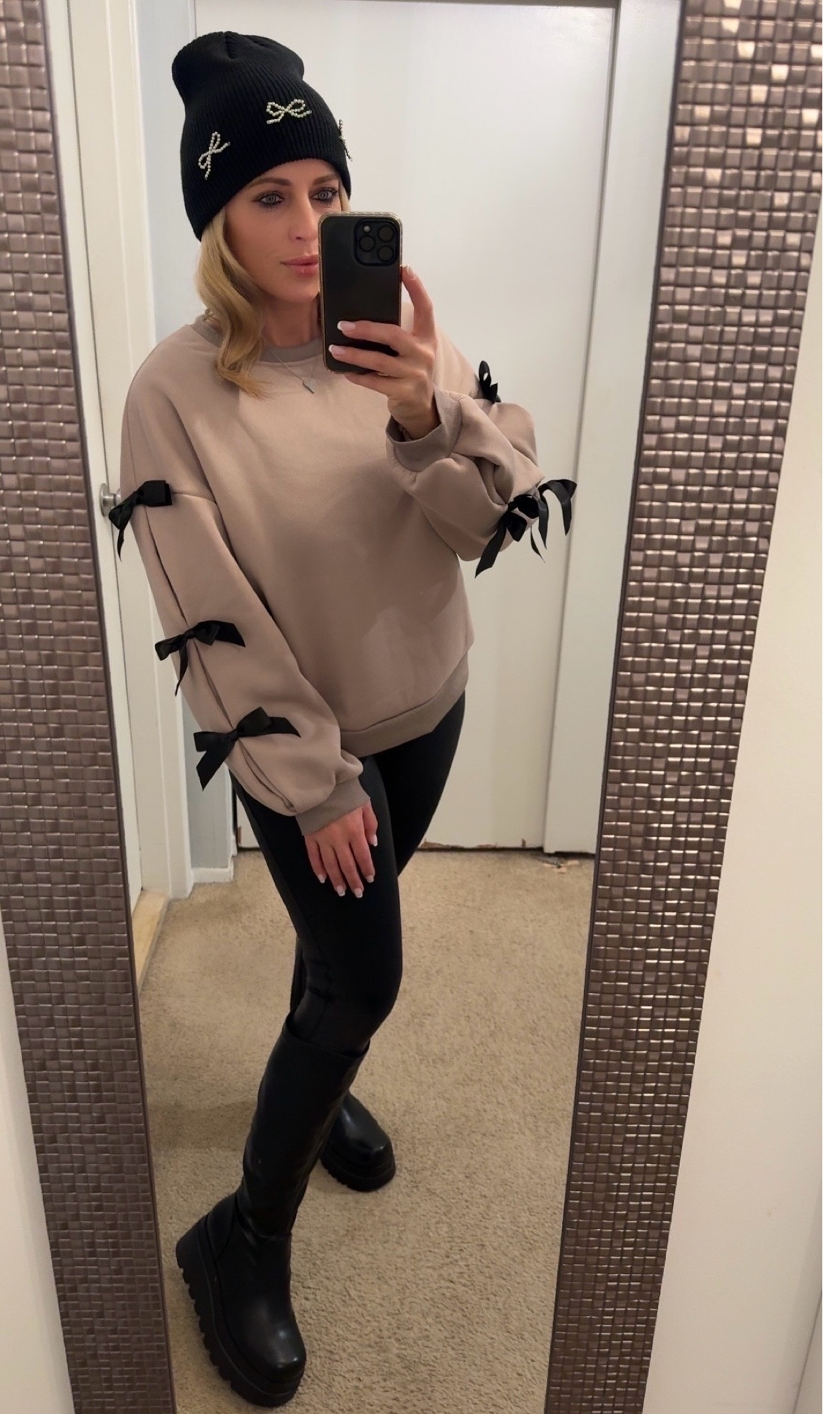 Neutral outfit. Winter outfits. Wearing XL in SHEIN bow sweatshirt and size 9 in dream pairs tall boots 



#LTKFindsUnder50 #LTKMidsize #LTKShoeCrush