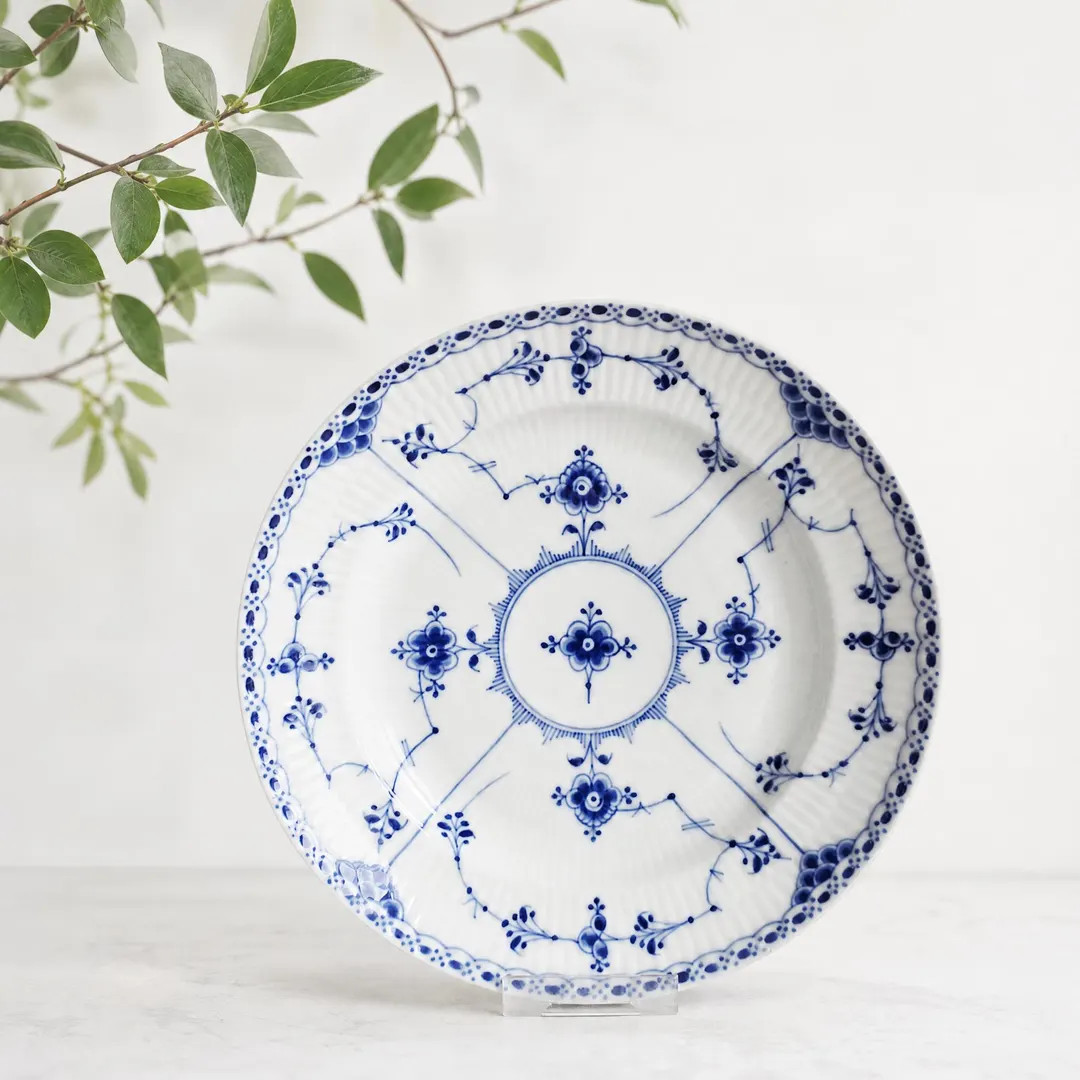 Royal Copenhagen Blue Fluted Half Lace #572 Antique Dinner Plate, Danish Porcelain - Etsy | Etsy (Global)
