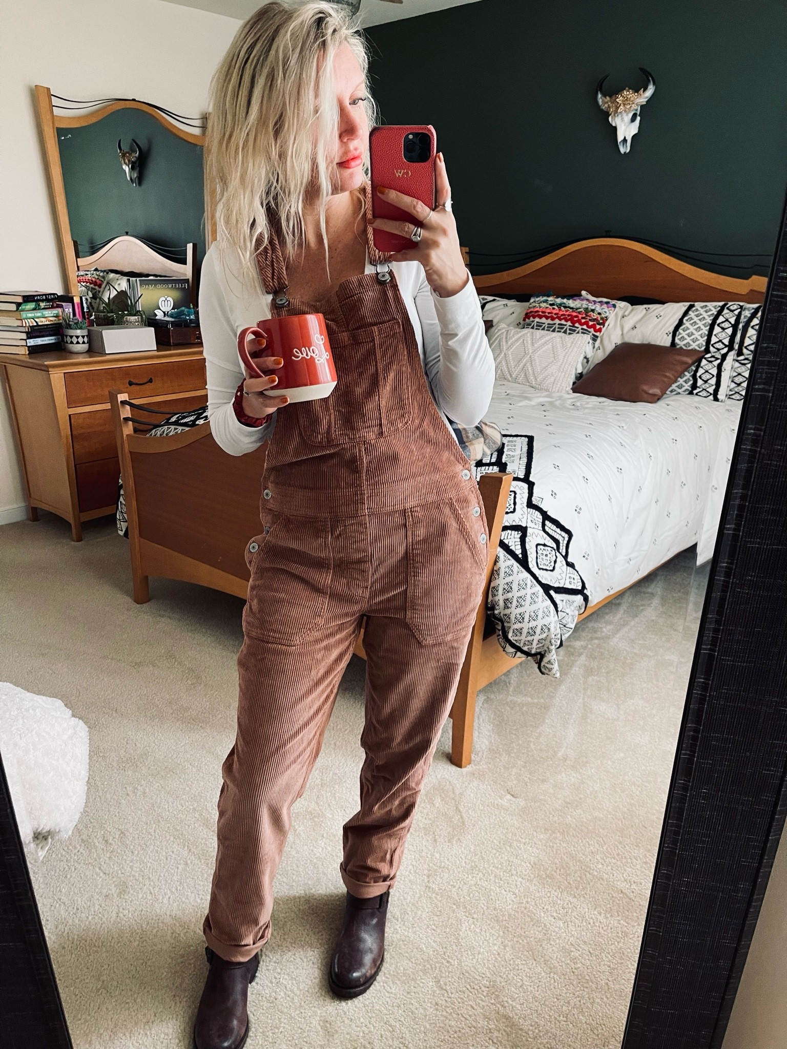 Corduroy Overalls - American Eagle - Size M

#TheLifestylePassport

#LTKstyletip #LTKunder100 #LTKsalealert