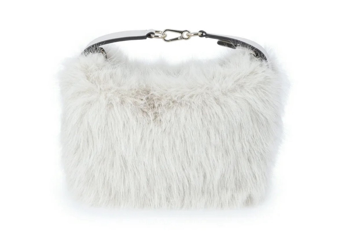 White Fur Handbag 

#LTKStyleTip #LTKItBag