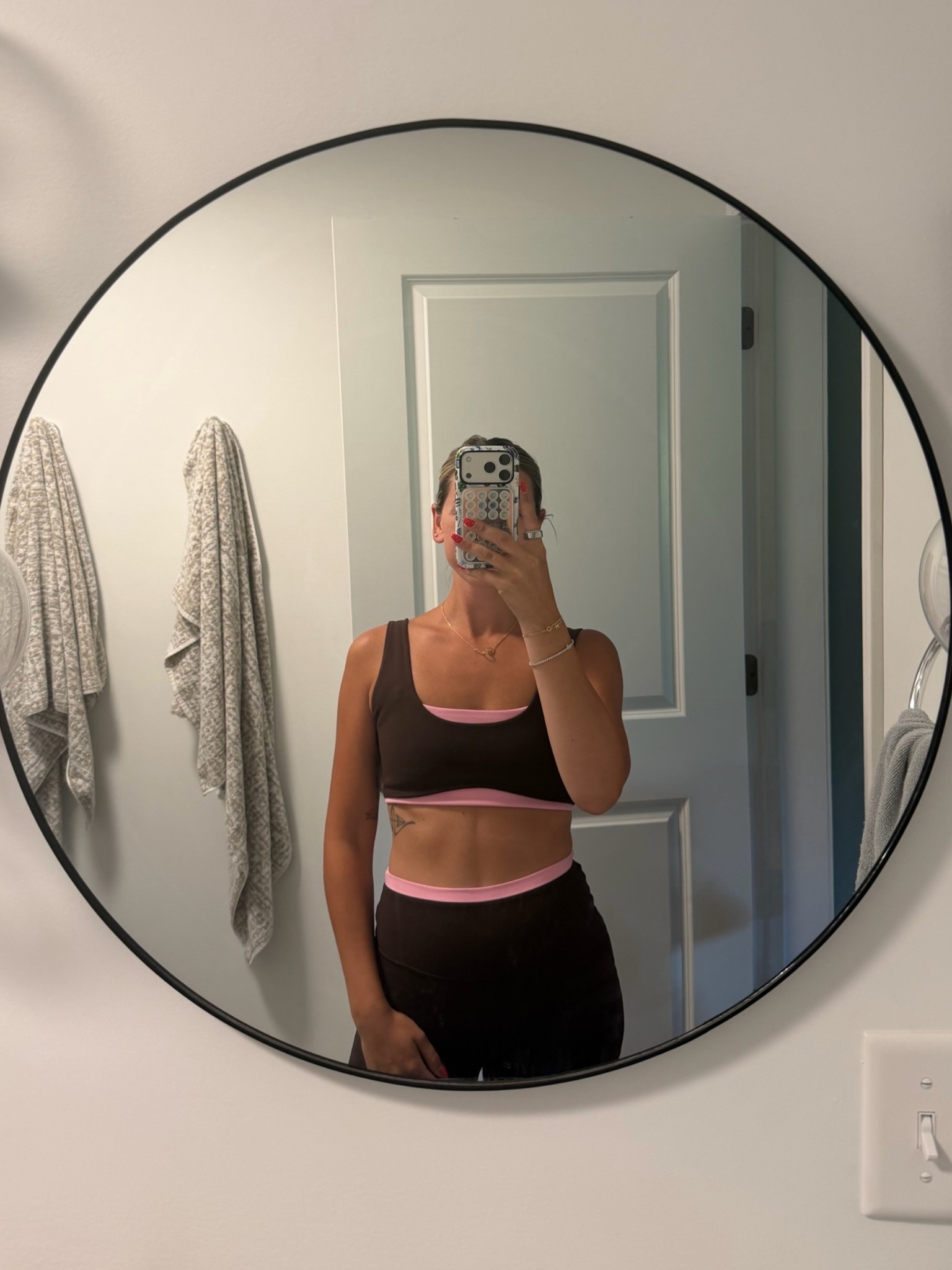 workout ootd

#LTKfitnessgoals #LTKootd #LTKActive
