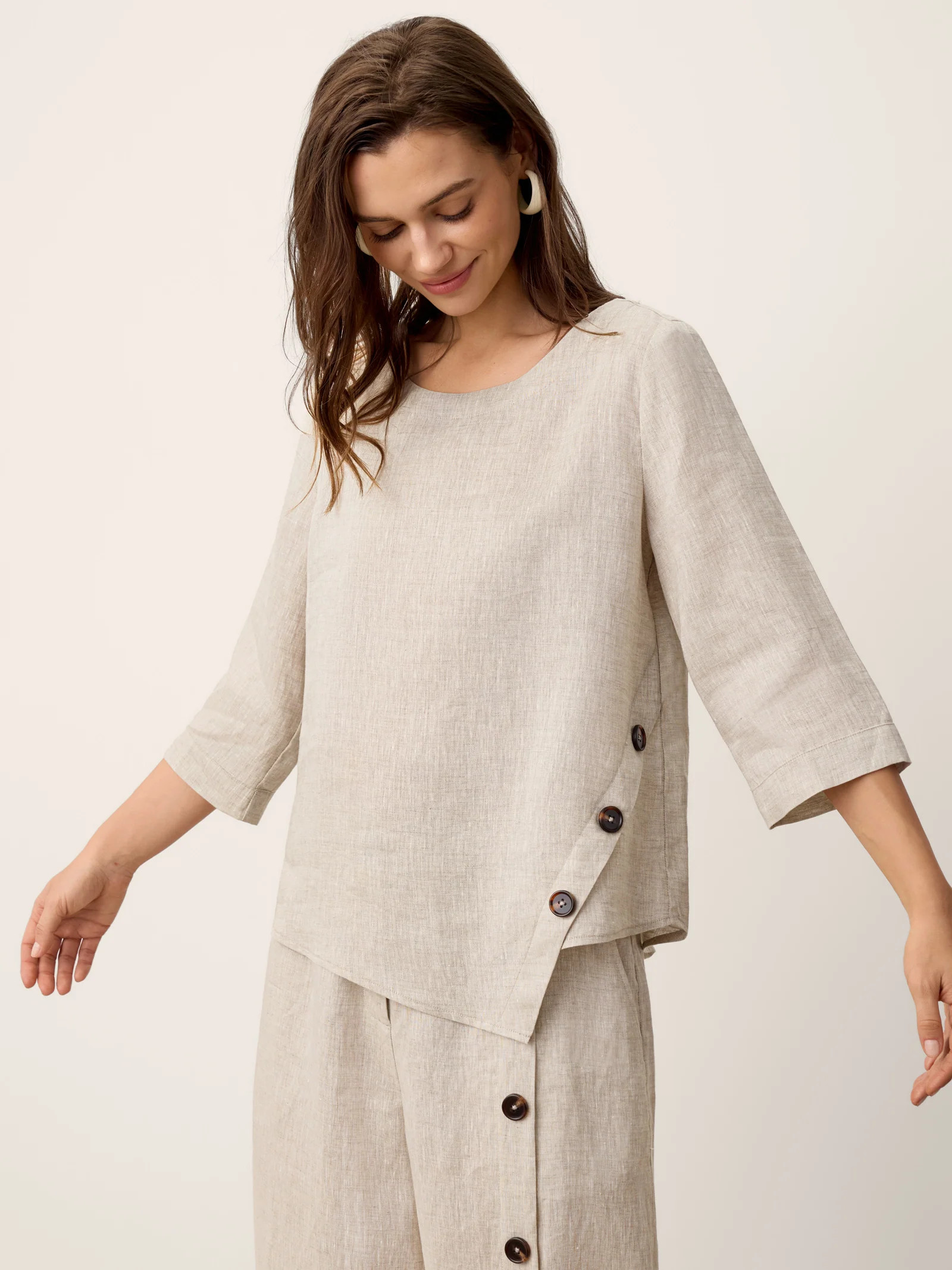 100% Linen Asymmetric-Hem Button-Trim Top NYLA | LINTICO