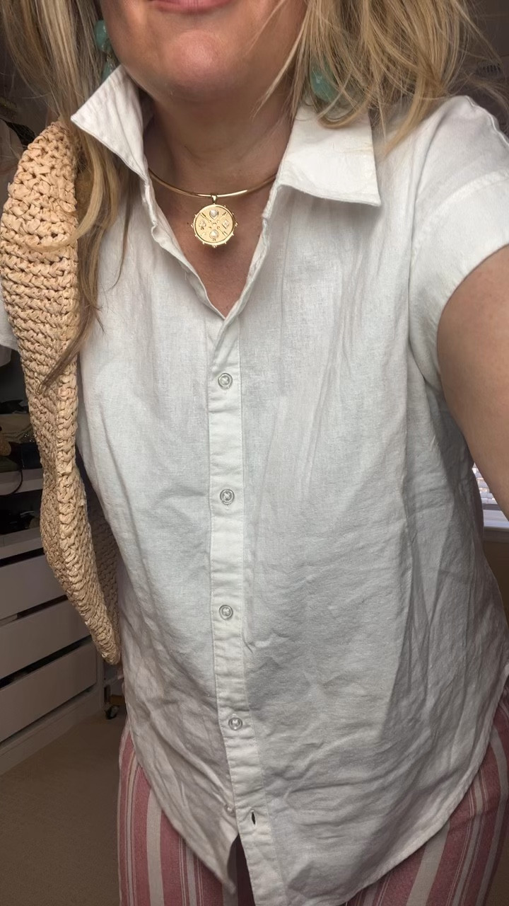  ✨Tap the bell, save and ❤️ for over 40 fashion, midlife style, midsize fashion and luxury looks for less. 

⬇️Sizing information:
Large top, medium pants 

 ✨Tap the bell, save and ❤️ for over 40 fashion, midlife style, midsize fashion and luxury looks for less. 

We are not bouncing back. We are evolving forward... follow along for more over 40 and midlife anti-Pooch anti-frumpy outfits.

👑"Helping you look good, feel good!" - Lindsey Denver

Spring looks, Midlife style for real women who want to feel confident again. Over 40 fashion and over 50 style that works with changing bodies, perimenopause shifts, and real life. Think midsize fashion, Gen X style and up, body confidence, and mom outfits that feel polished, comfortable, and elevated...because style over 45 and over 50 should feel effortless, not stressful. 


Follow my LTK @Over40andmidlife on the @shop.LTK app to view this post and get my exclusive app-only content!

#liketkit #LTKOver40 #LTKMidsize #LTKPlusSize
@shop.ltk
https://liketk.it/5YF79