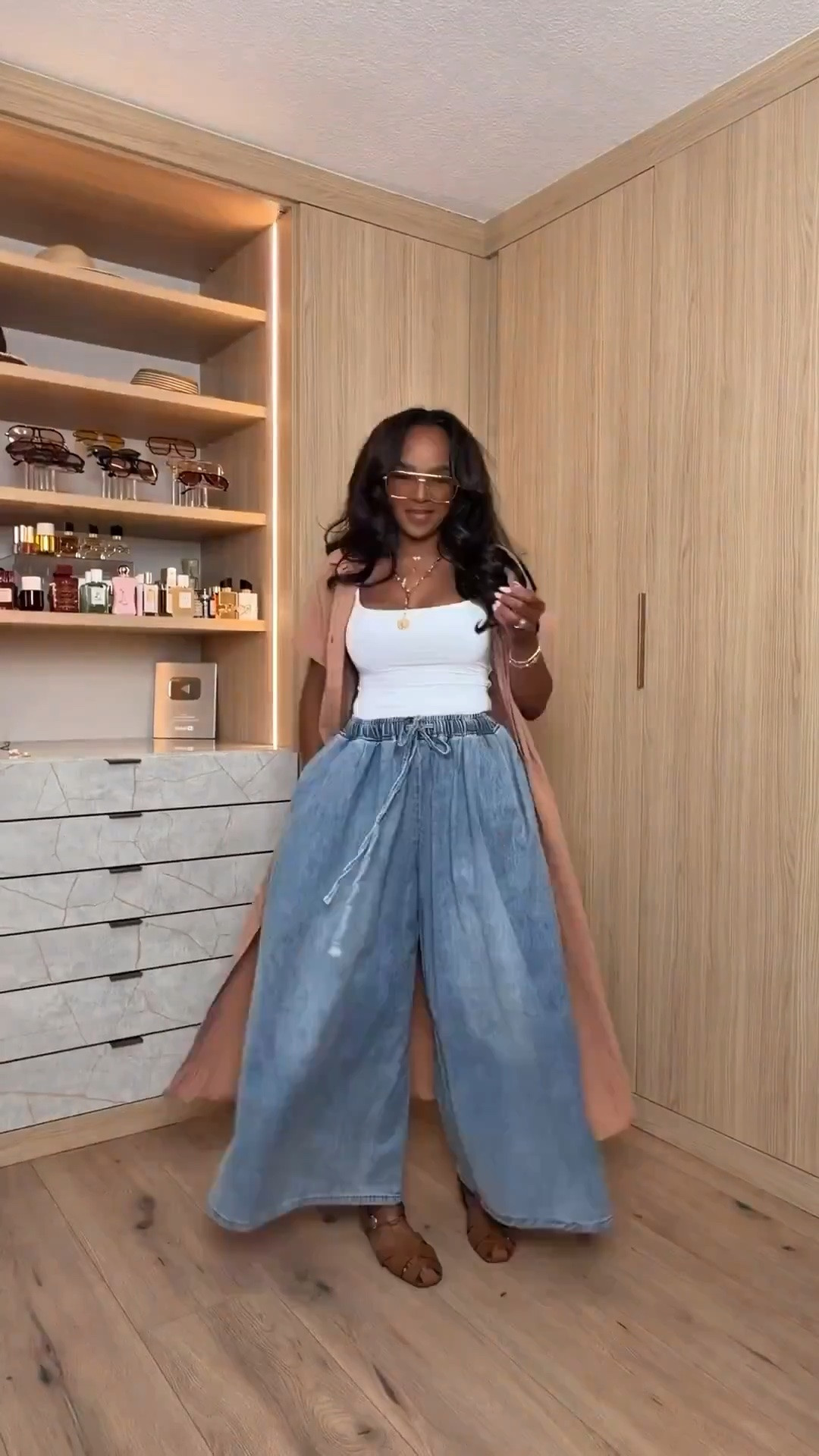 Hi babes 🤍
These are the outfits you throw on when you have a full day but still want to look put together. Think errands, coffee runs, pickups — real life, but styled. These are easy, comfortable pieces that work for everyday wear, but can also double as casual summer outfits or even laid-back vacation outfits when you’re on the go.

I love pieces like this because you can mix them into your spring outfits 2026 wardrobe or even wear certain looks as relaxed work outfits depending on how you style them. It’s all about getting more out of what you already have while still looking good.

If something shows in a different color, still click it — it’s the same item with multiple color options available.

Wearing a size small (5’4”, 140 lbs, 34D - 27 - 40).

Everything is linked below for you to shop ✨

#LTKootd #LTKmomlife #LTKPetite

#LTKootd #LTKgrwm #LTKdayinmylife