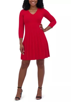Jessica Howard Women's 3/4 Sleeve V-Neck Solid Pleated A-Line Dress, Red, Small | Belk