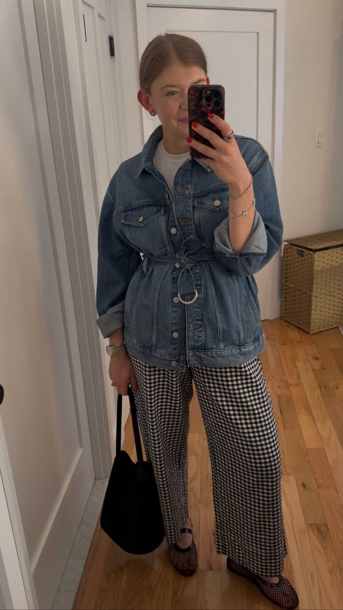 a comfy pant is the key to cute outfits that are still practical as a mom! 

#LTKStyleTip #LTKMidsize #LTKFindsUnder100