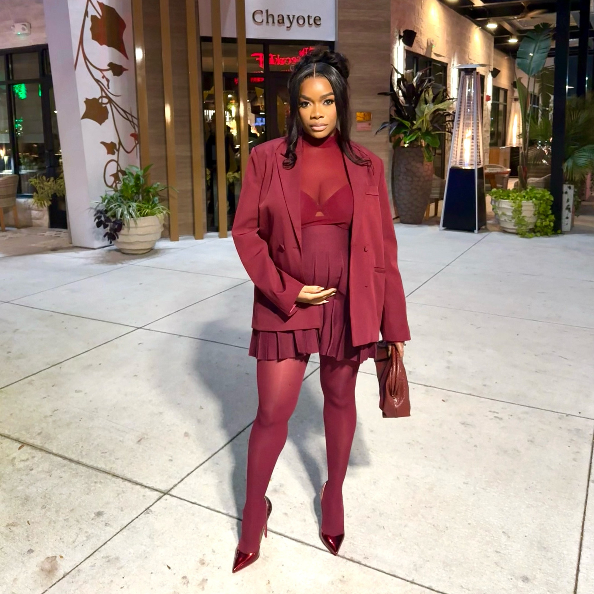 #Burgundy #MonoChrome #HappyHolidays #SheIn #GetTheLook 

#LTKStyleTip #LTKHoliday #LTKSeasonal