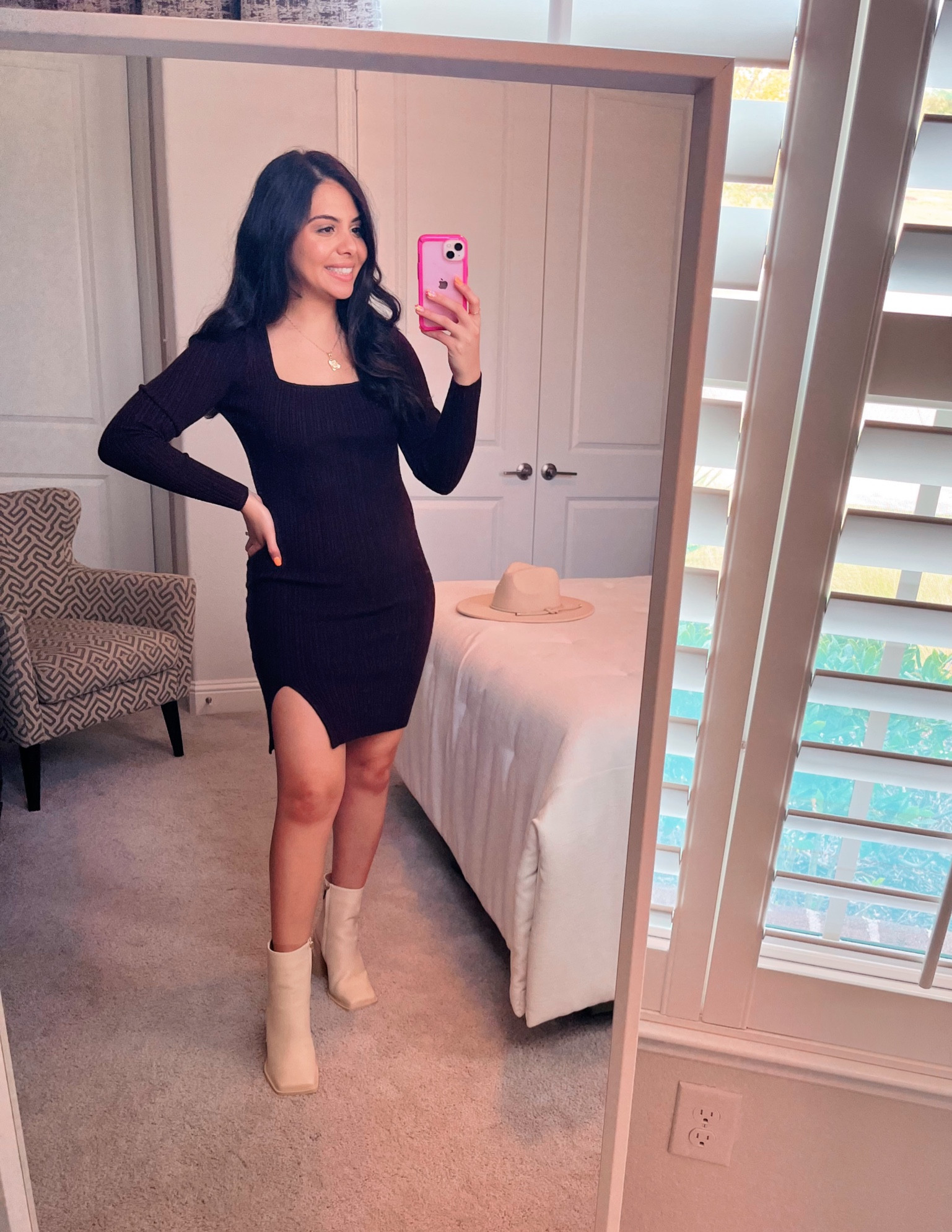 black dress beige boots Black Boots with Beige Dress Outfits (29 ideas & outfits)