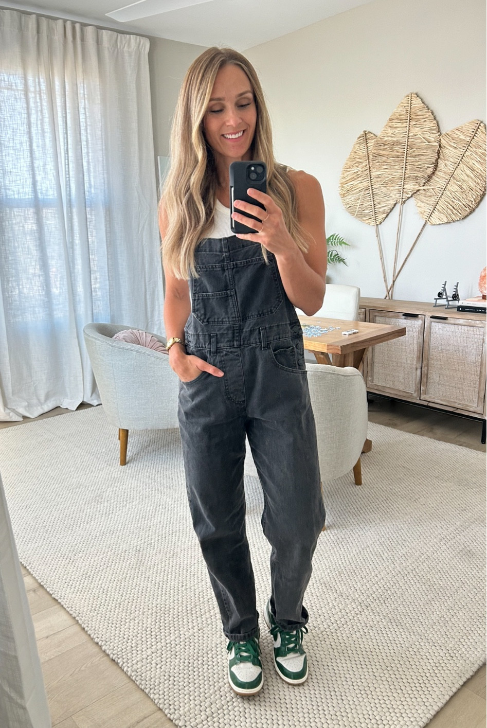 Overalls- Size small regular (I’m 5’7”
Tank- xs 