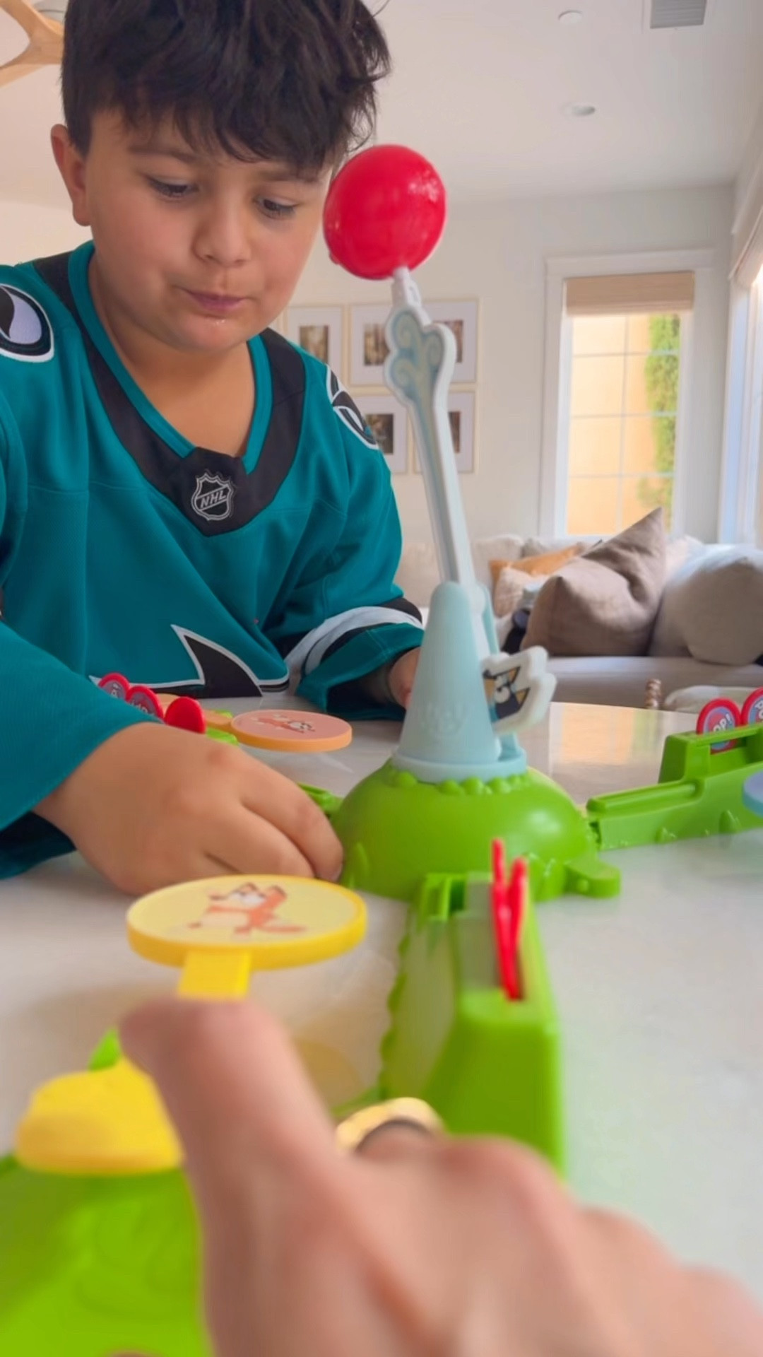 Fun family game🎈

#LTKFamily #LTKKids #LTKGiftGuide