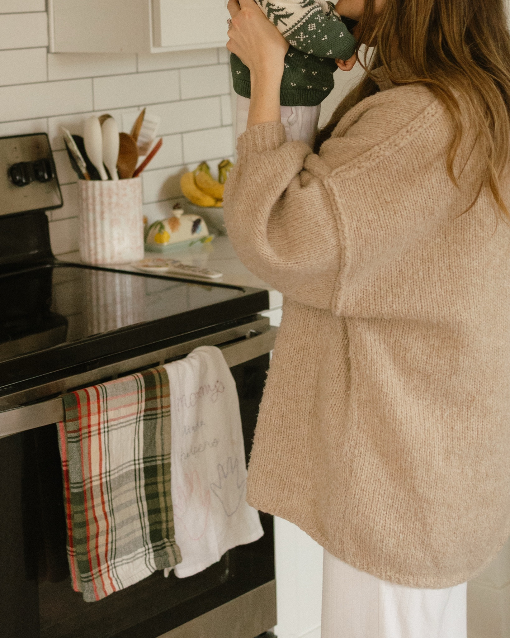 what we wore for newborn photos at our home🤍 

Family photos 

#LTKBaby #LTKootd