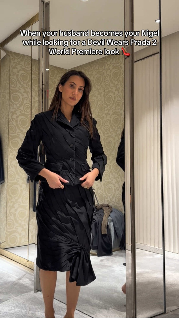 Didn’t end up choosing this Versace look… in the next post I’ll show you what I actually wore! 🤭 #devilwearsprada2 #fashiontiktok #thedevilwearsprada

#LTKdayinmylife #LTKgrwm #LTKootd