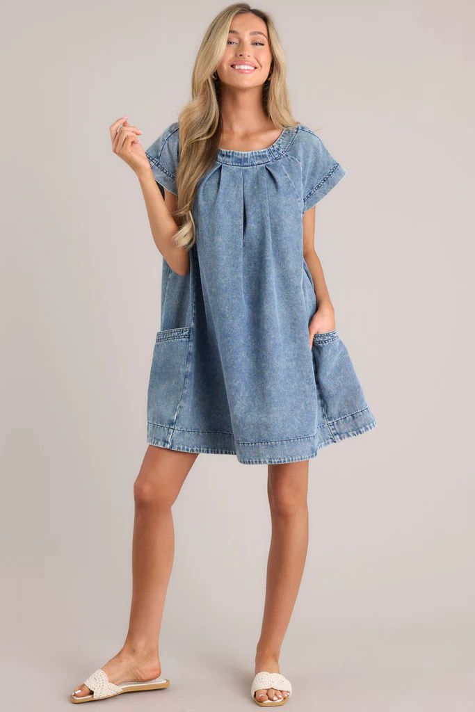 Dream of Daisies Denim Short Sleeve Mini Dress | Red Dress