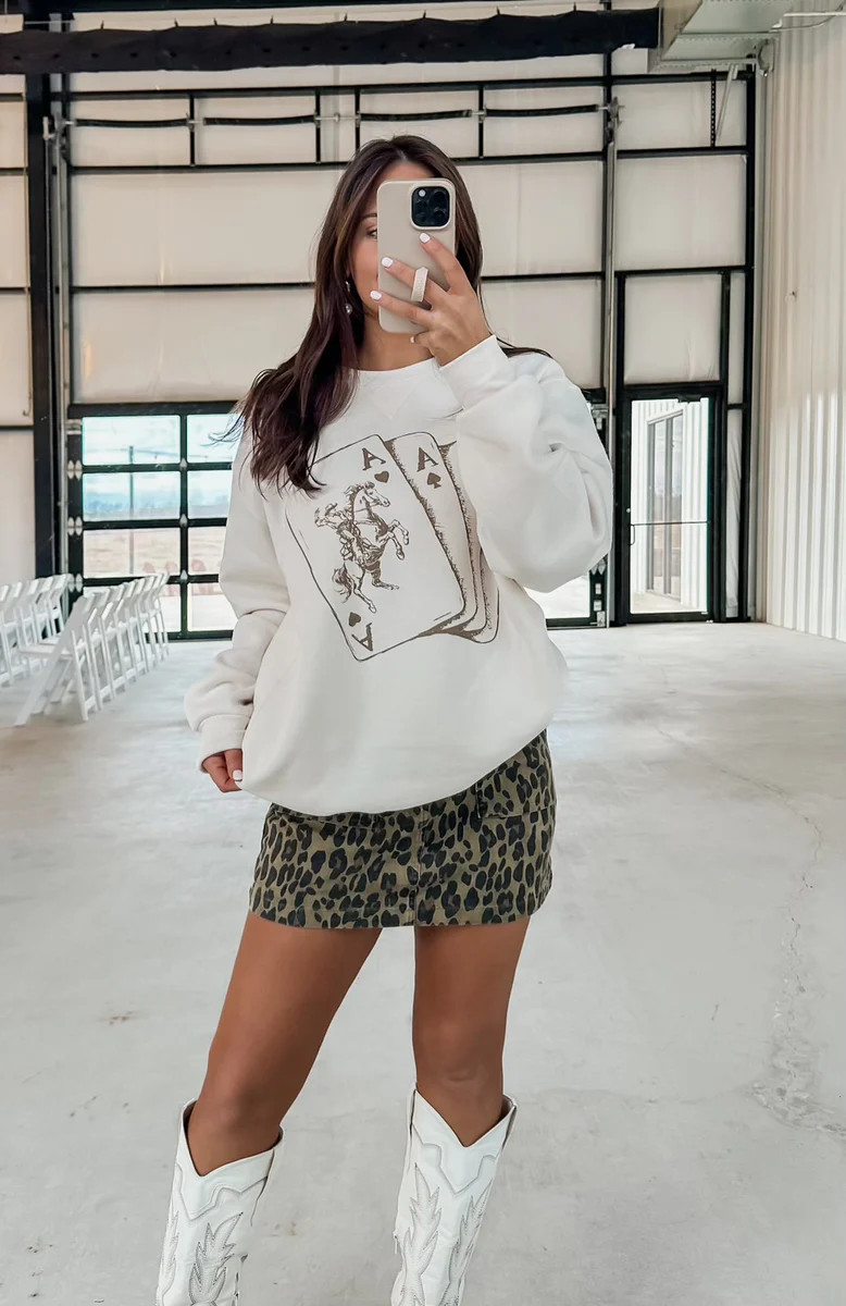 Western Graphic Sweatshirt (Russell tat 1 week) | CK Squared Boutique