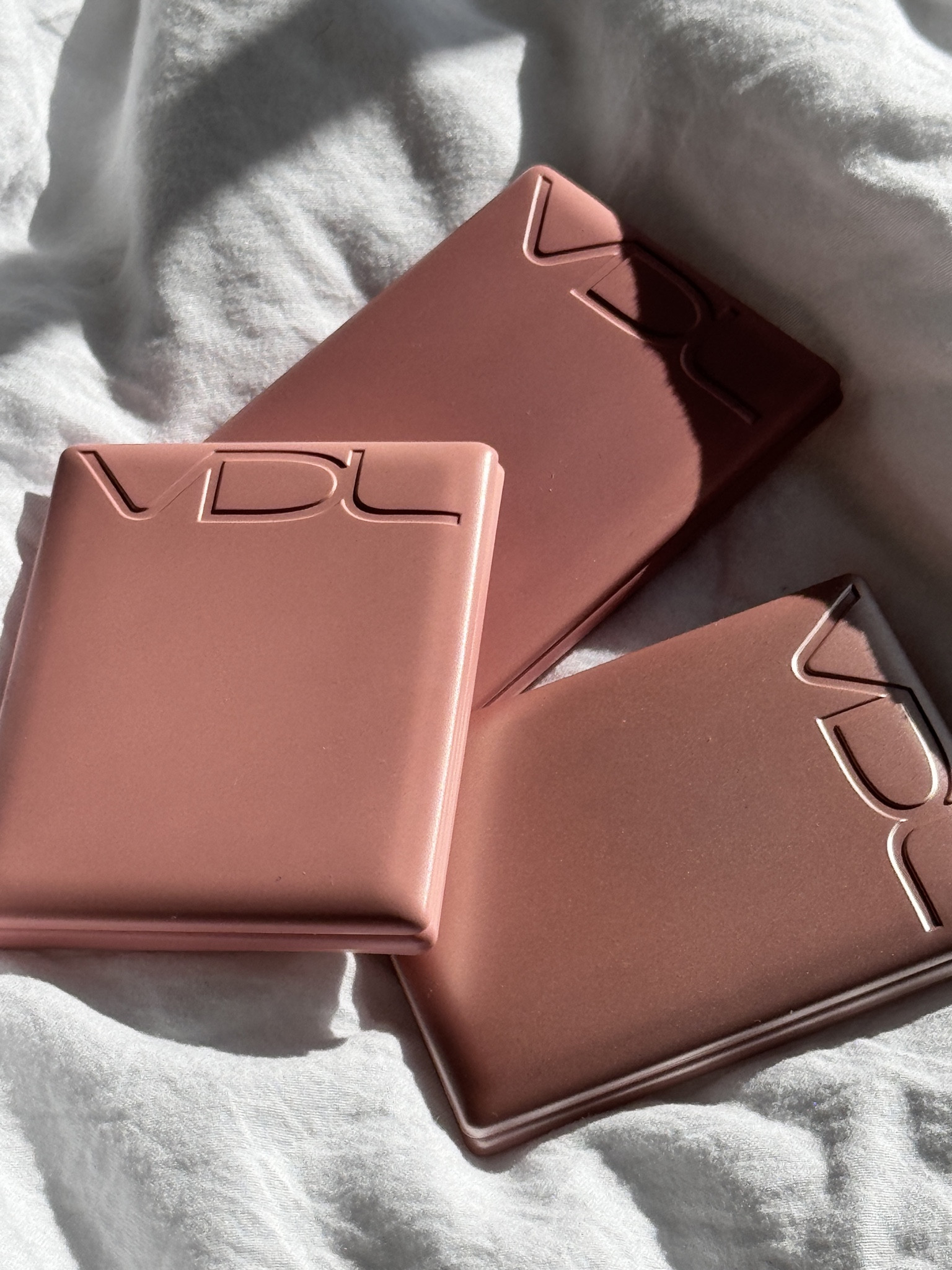 These VDL Cheekstain Blushers are so sleek and pretty! 

06 Hey, Gorgeous is my favorite because it doubles as a highlight ✨

They’re now being sold on Amazon. Make sure you clip the 40% off coupon!

#LTKsalealert #LTKGiftGuide #LTKbeauty