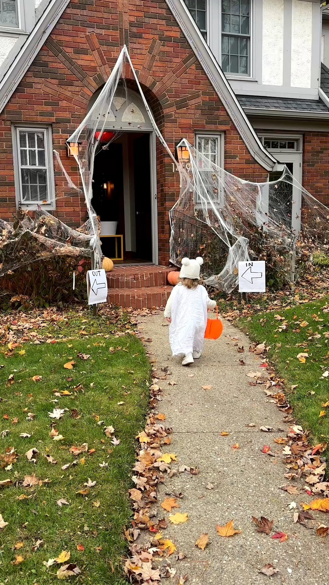 The kind of Halloween that raised 90s kids. The decorated houses, neighborhood trick-or-treating, kids running from house to house, and that little bit of Halloween magic we grew up with.

Trying to bring that nostalgic 90s Halloween feeling back for my girls and make the kind of childhood memories they’ll remember forever.

#90sHalloween #90sNostalgia #HalloweenNostalgia #TrickOrTreating #HalloweenTraditions

#LTKmomlife #LTKSeasonal #LTKKids