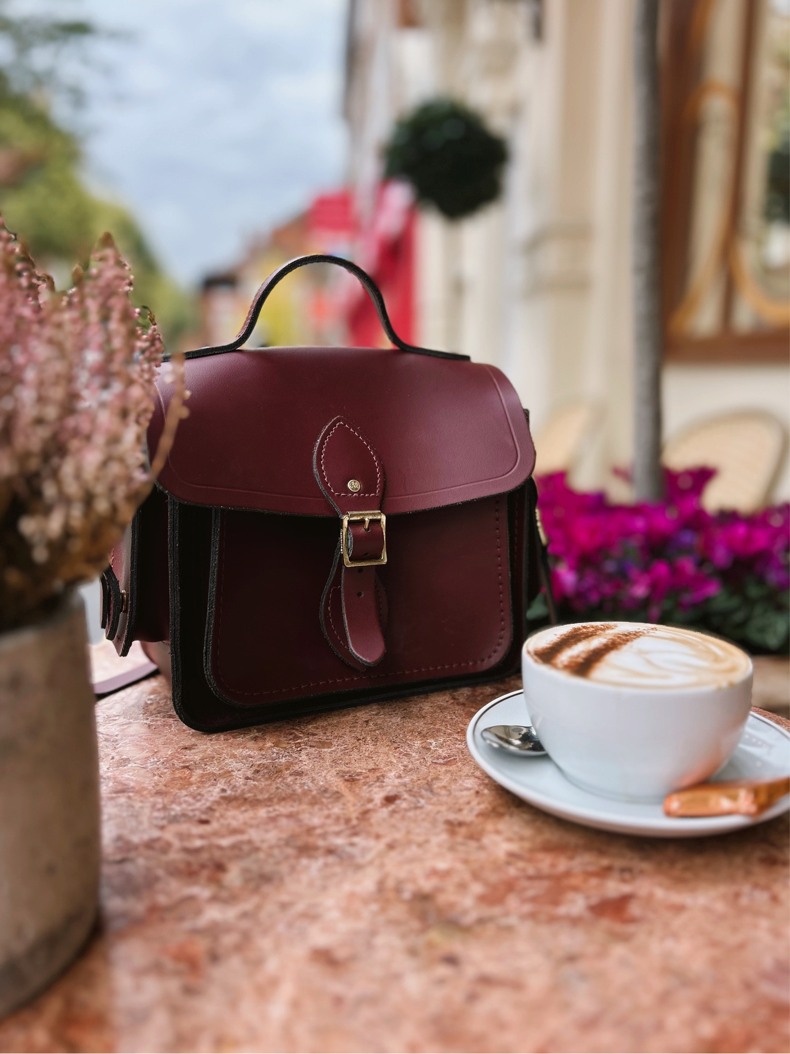 The Cambridge Satchel Co ‘Traveller’ bag is not only cute and preppy for autumn days but utterly practical, with side compartments and all magnetic openings = no fiddling with buckles whatsoever. Carry top handle or wear crossbody. I love my Oxblood / burgundy colour but the bag also comes in other colours. If you’re also looking for the perfect Christmas present this is it! 

#handbagaddict #handbags #Christmasgiftidea

#LTKautumn #LTKuk #LTKgiftguide