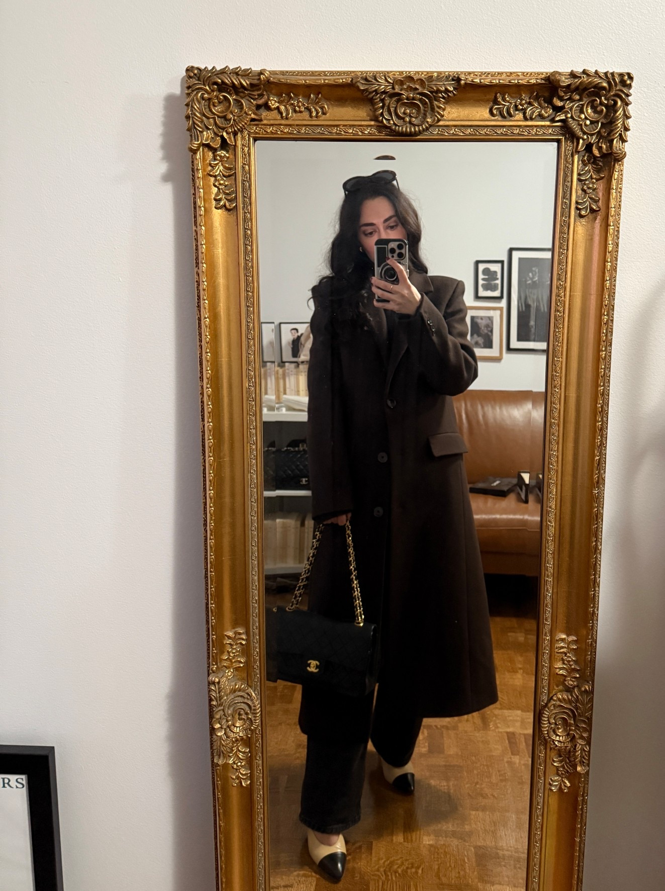 Coat: Mango
Jeans: H&M
Heels: Chanel
Bag: Chanel

#LTKwinter #LTKcanada #LTKpetite