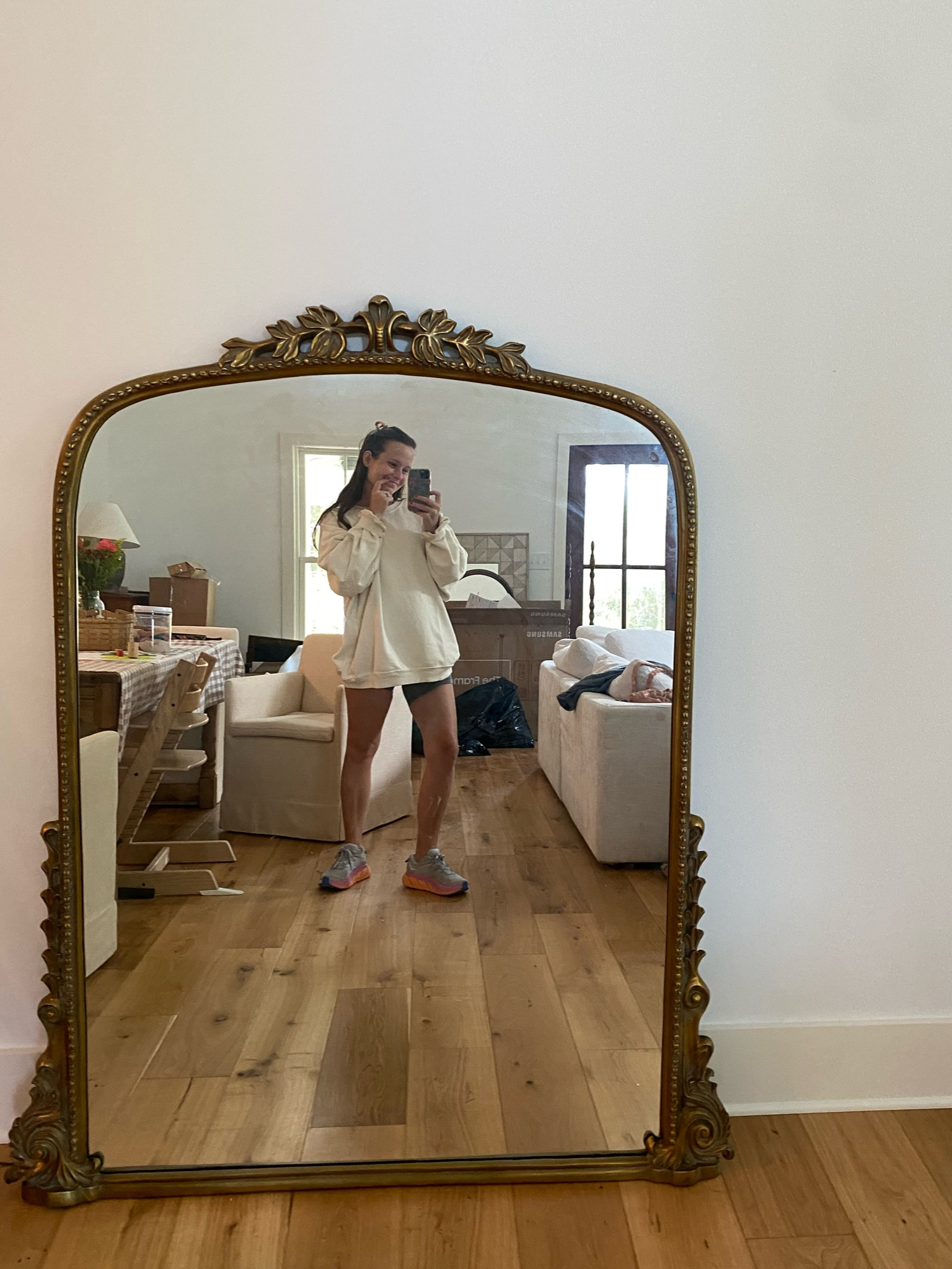 house cleaning fit!! 🧹 🧽  trying out the daily drills oversized crew and it’s easily the best sweatshirt I’ve owned! Wanted one I could throw on this summer that went with everything and also would fit over my bump for the remainder of my pregnancy and this one is so good. Long enough that it’s perfect with my align biker shorts ✌🏼✌🏼