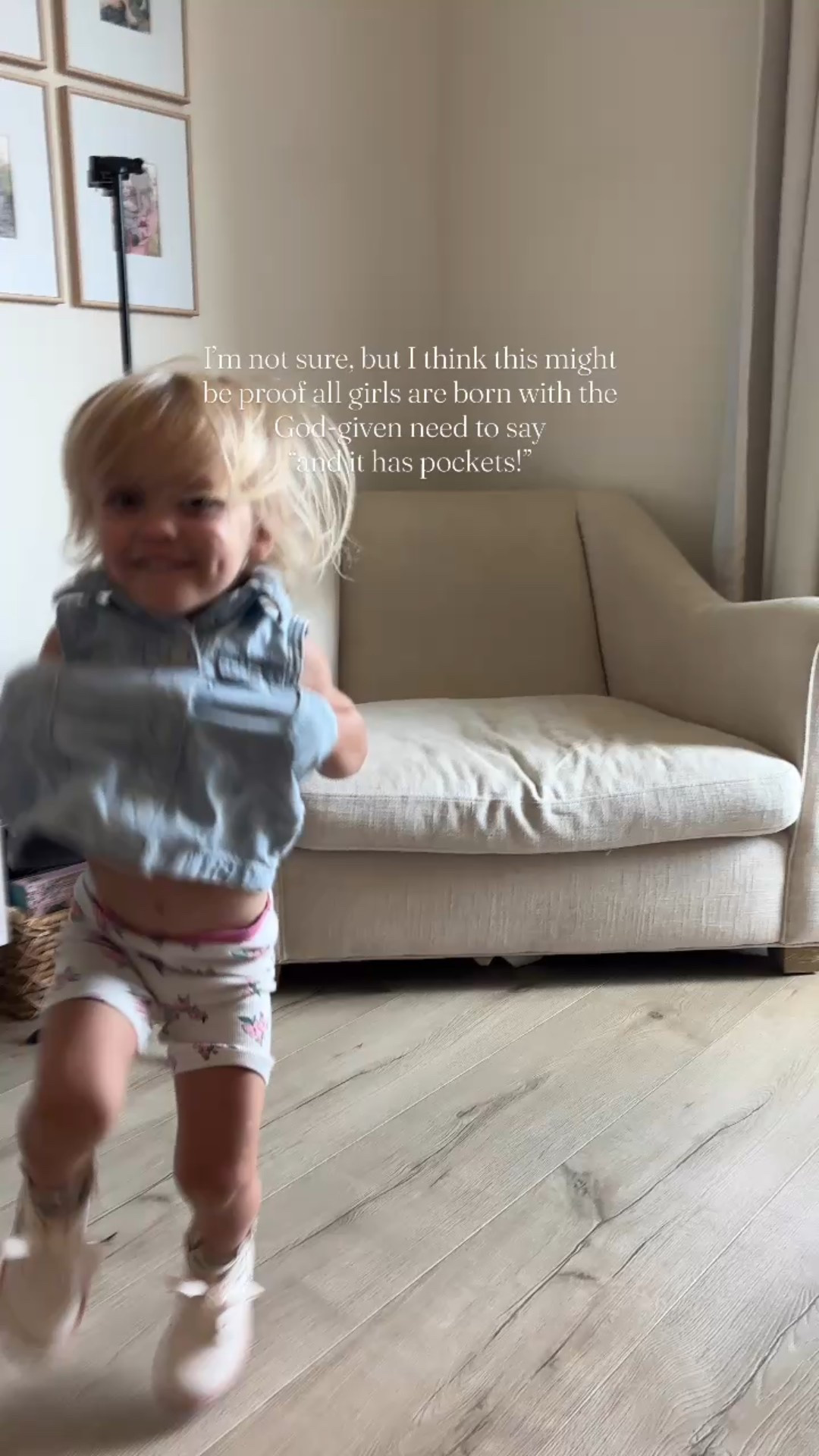 I HAVE POCKETS! 

Proof girls are just girls at heart. 🤣🎀