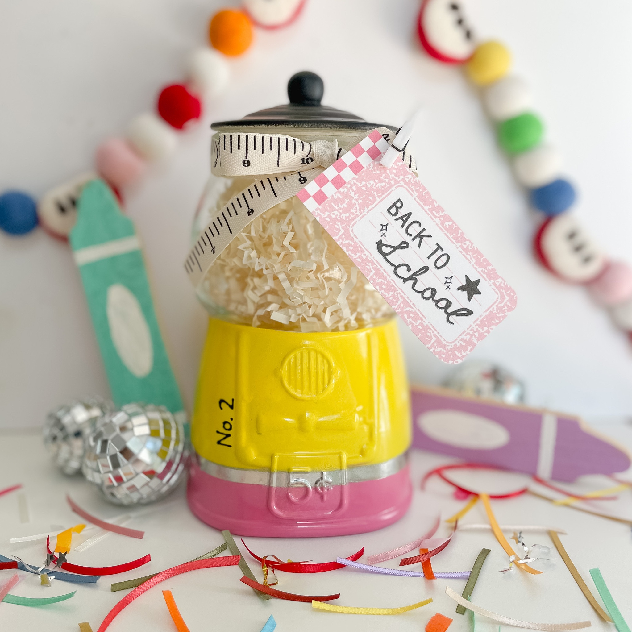 ✏️ Teacher Gift Idea! ✏️
Turn this gumball machine jar into a “pencil” jar!

#LTKSeasonal #LTKBacktoSchool #LTKkids