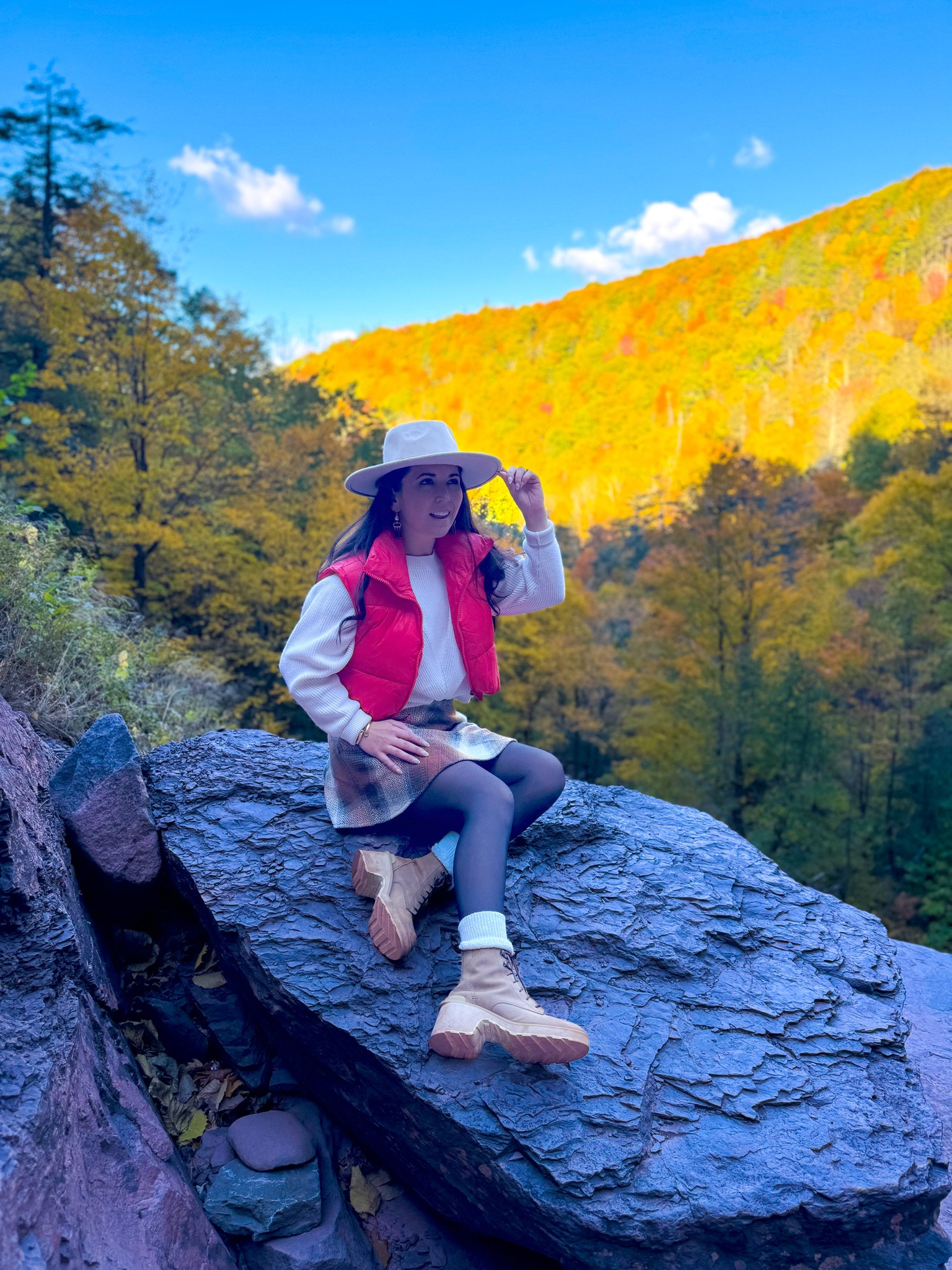 This is my “I’m down for a hike, but keep it cute” look 😂

Vest: TTS small perfect cropped length

Skirt: TTS wearing a small, so comfortable and can be worn so many ways this fall

#LTKSeasonal #LTKTravel #LTKHoliday