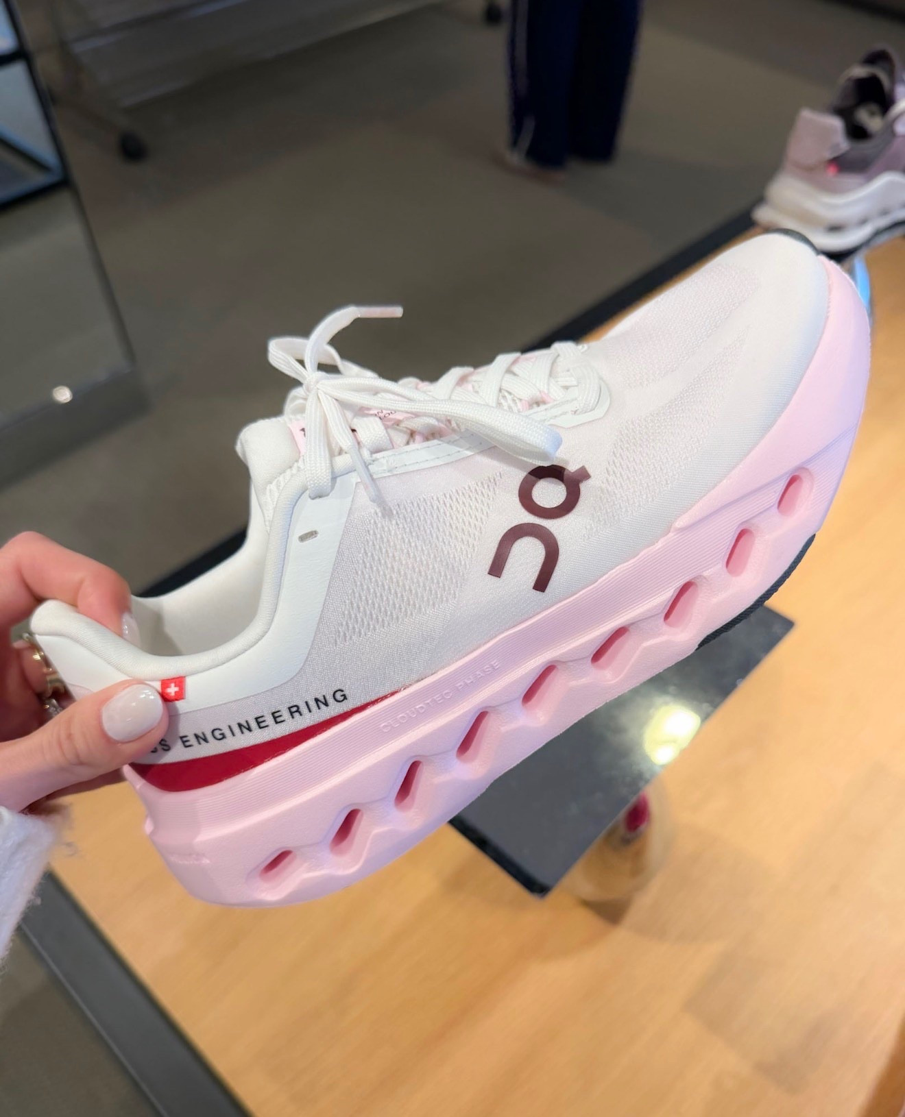 Running shoe, walking shoes, pink sole, OnClouds, elevated sneakers, everyday shoe, annabrstyle 

#LTKActive #LTKSpringSale #LTKTravel