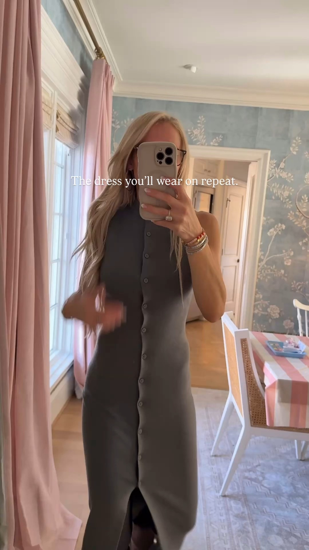 This dress! Sleek, flattering, and one of those throw-on-and-feel-amazing pieces. Button-front, great length, and perfect with boots… easy, chic, and timeless. ✨

#effortlessfashion #everydaychic #modernclassic