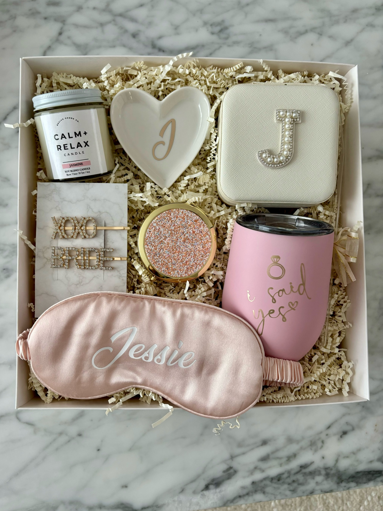 The perfect gift to give any future bride! #engagement #bride #wedding 