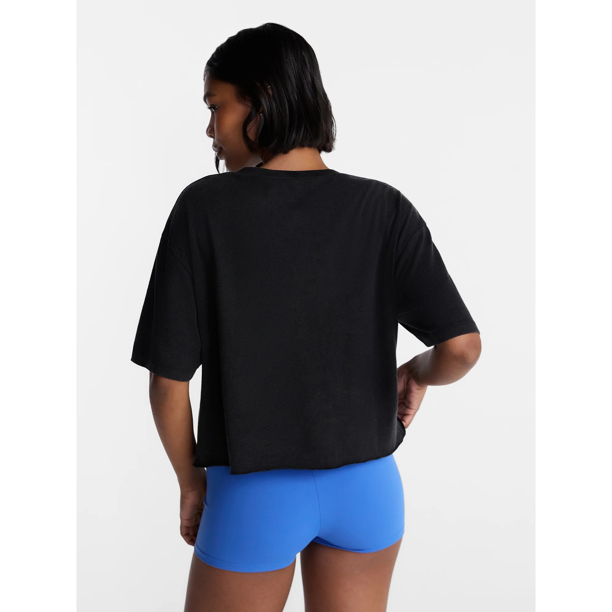 No Boundaries Boxy Cropped Graphic Tee, Women's and Women's Plus XXS-4X | Walmart (US)
