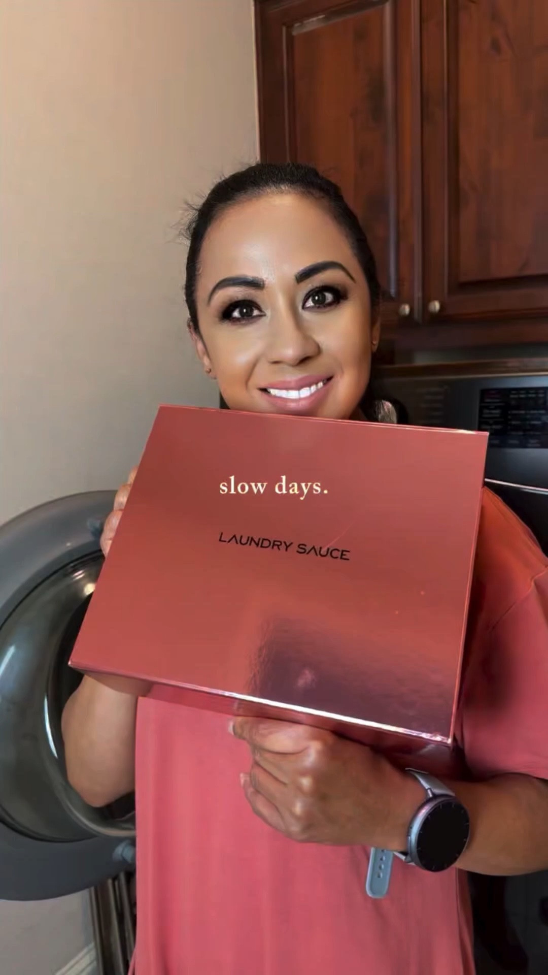 My laundry has never smelled this unhinged in the best way. 🌹😤
.
I discovered @laundrysauce and now I genuinely look forward to doing laundry. Like… who am I? 😂✨
.

I’m using the Egyptian Rose scent and it is everything warm, feminine, luxurious. My clothes smell like a five-star hotel had a love affair with a Moroccan rose garden. 🌸🏨
.

This is the kind of scent that makes people stop you and ask “what IS that?” and the answer is just… my laundry. 😏💅
.

Tap the link in my bio ☝️ to shop your washing machine deserves a glow-up too.
.

🔗 Link in bio | @yenismonterrey

#LaundrySauce #EgyptianRose #HomeFragrance #CleanGirlAesthetic #LuxuryLiving

#LTKHome #LTKdayinmylife #LTKmomlife