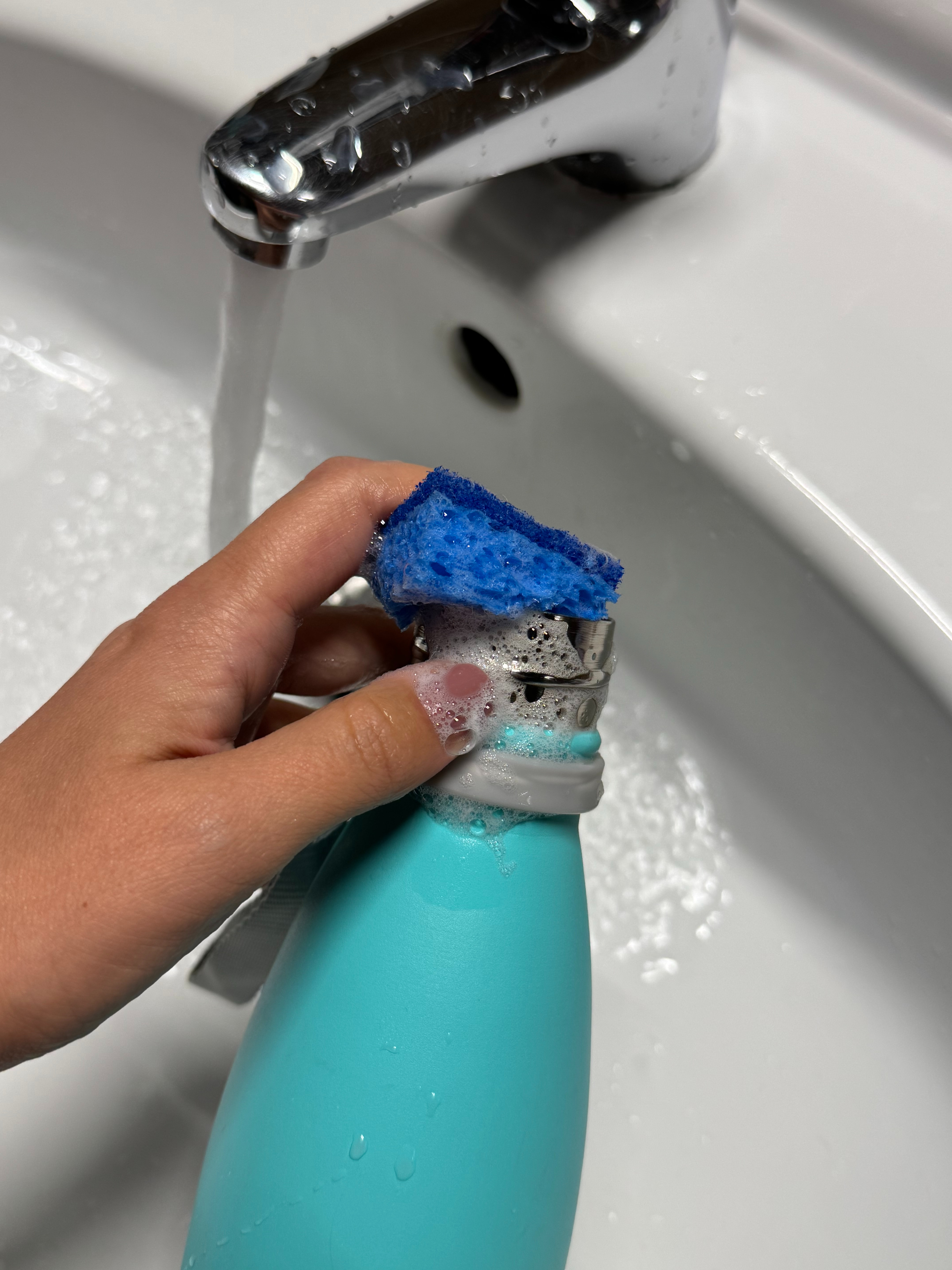 One of my smallest travel essentials solves one of my biggest pet peeves.

I pack a tiny pre-soaped sponge so I can wash my reusable water bottle, coffee mug, or anything else I'm using in a hotel room.

It takes up almost no space, keeps everything clean, and makes travel just a little easier.

Future Me is always grateful I packed it.
 

 #LTKTravel