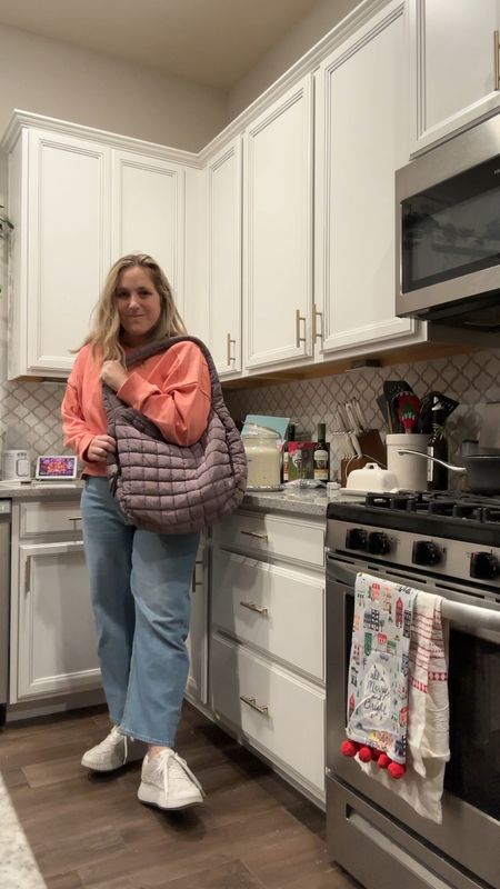 Free People Quilted Carryall try on! Loving this as an everyday mom bag! 

#LTKitbag #LTKGiftGuide #LTKfindsunder100