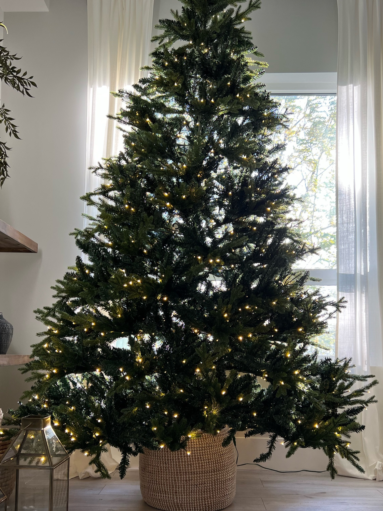 My diy basket tree stand! 
Christmas tree, basket, faux tree 