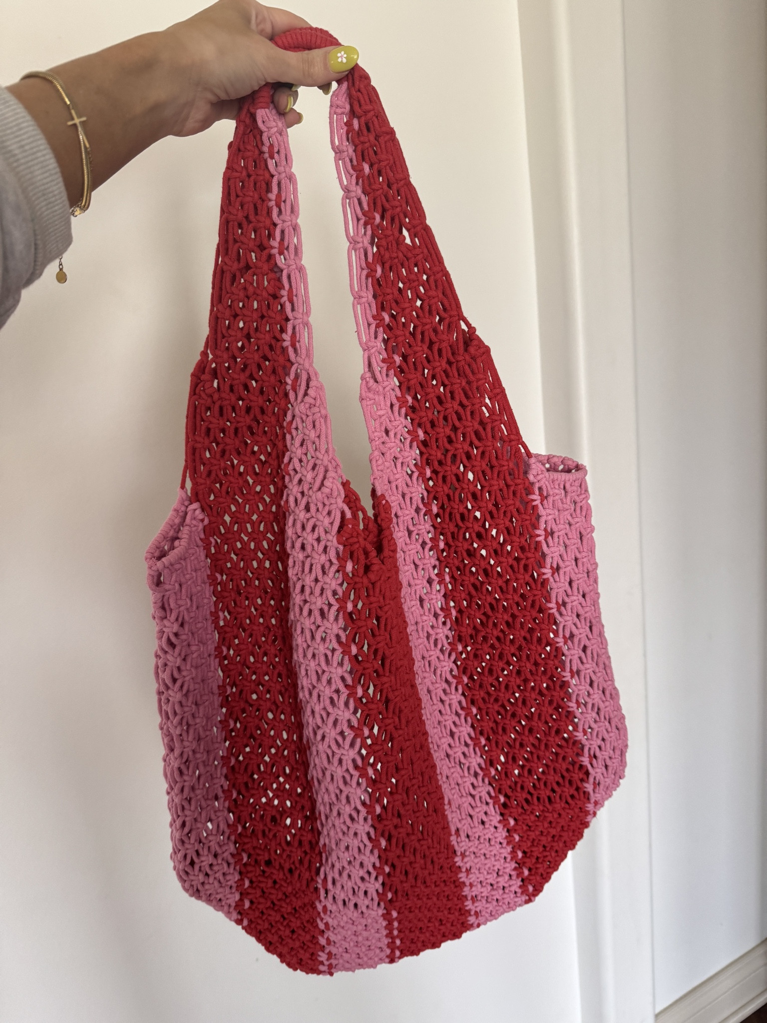 This red and pink bag is perfect for summer. Such great colors