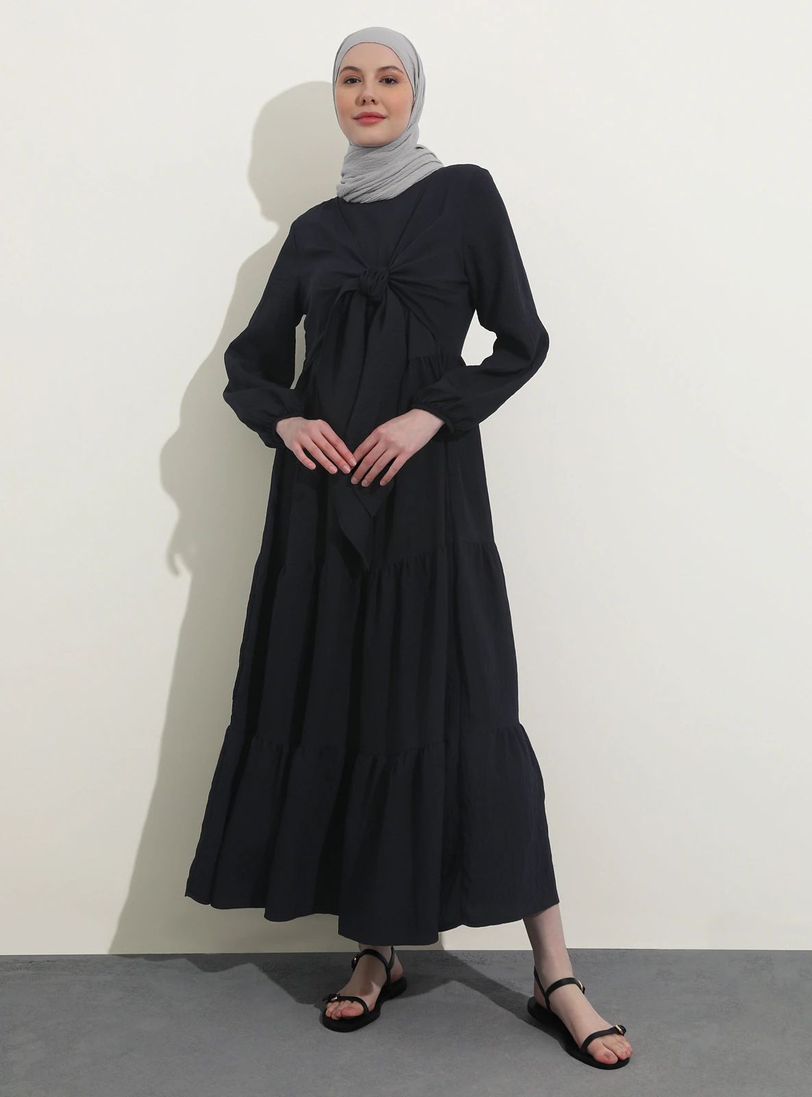 Black - Crew neck - Unlined - Modest Dress | Modanisa (US)